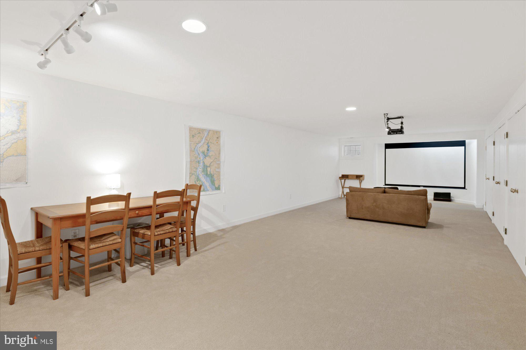 KENWOOD - Residential