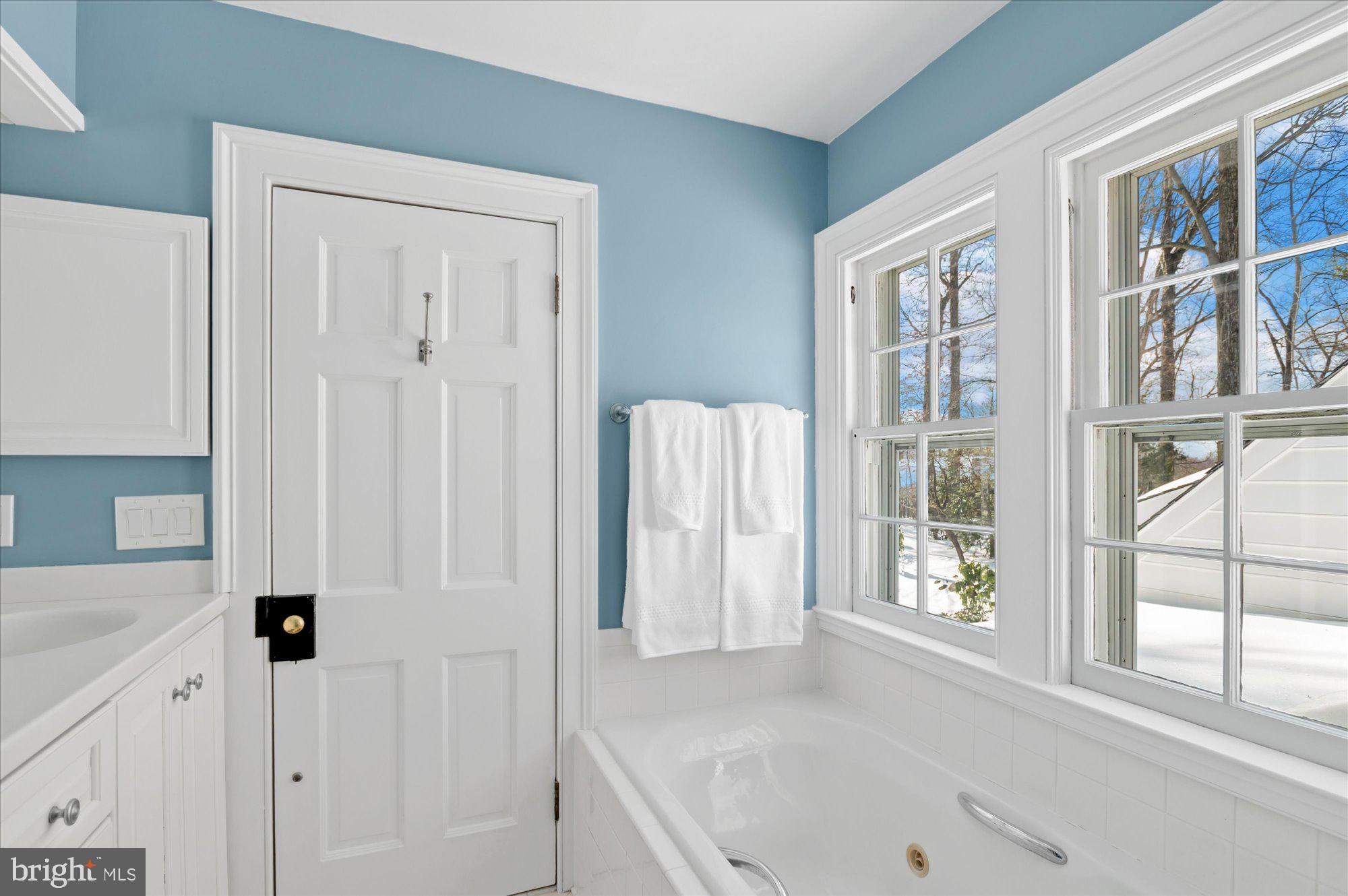 KENWOOD - Residential