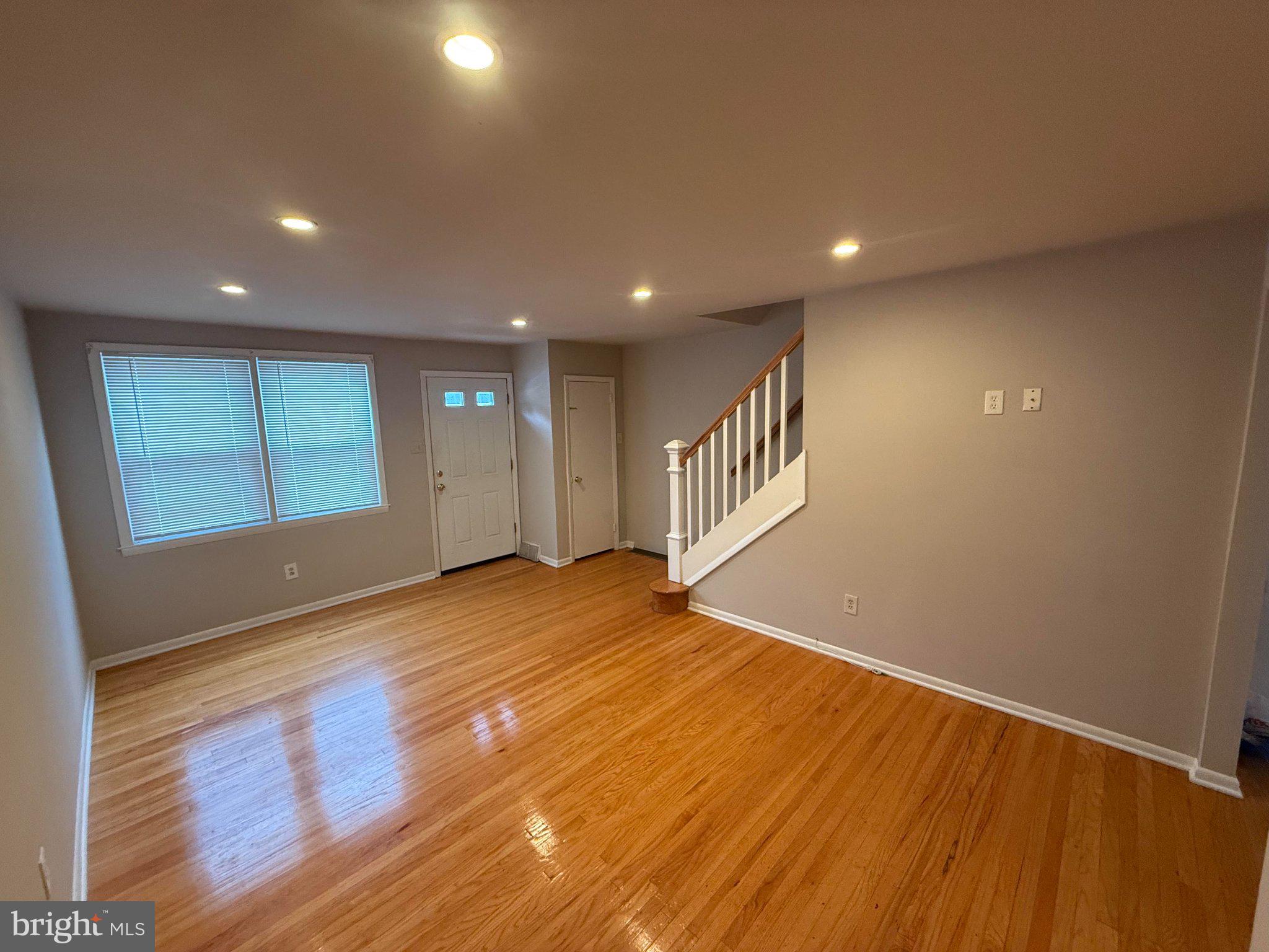 320 RIPKA STREET