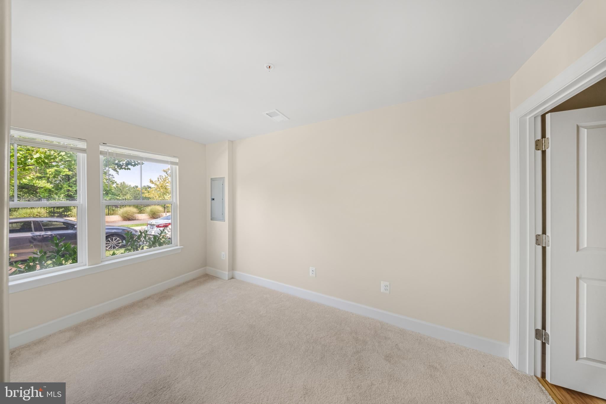 3525 CARNABY STREET