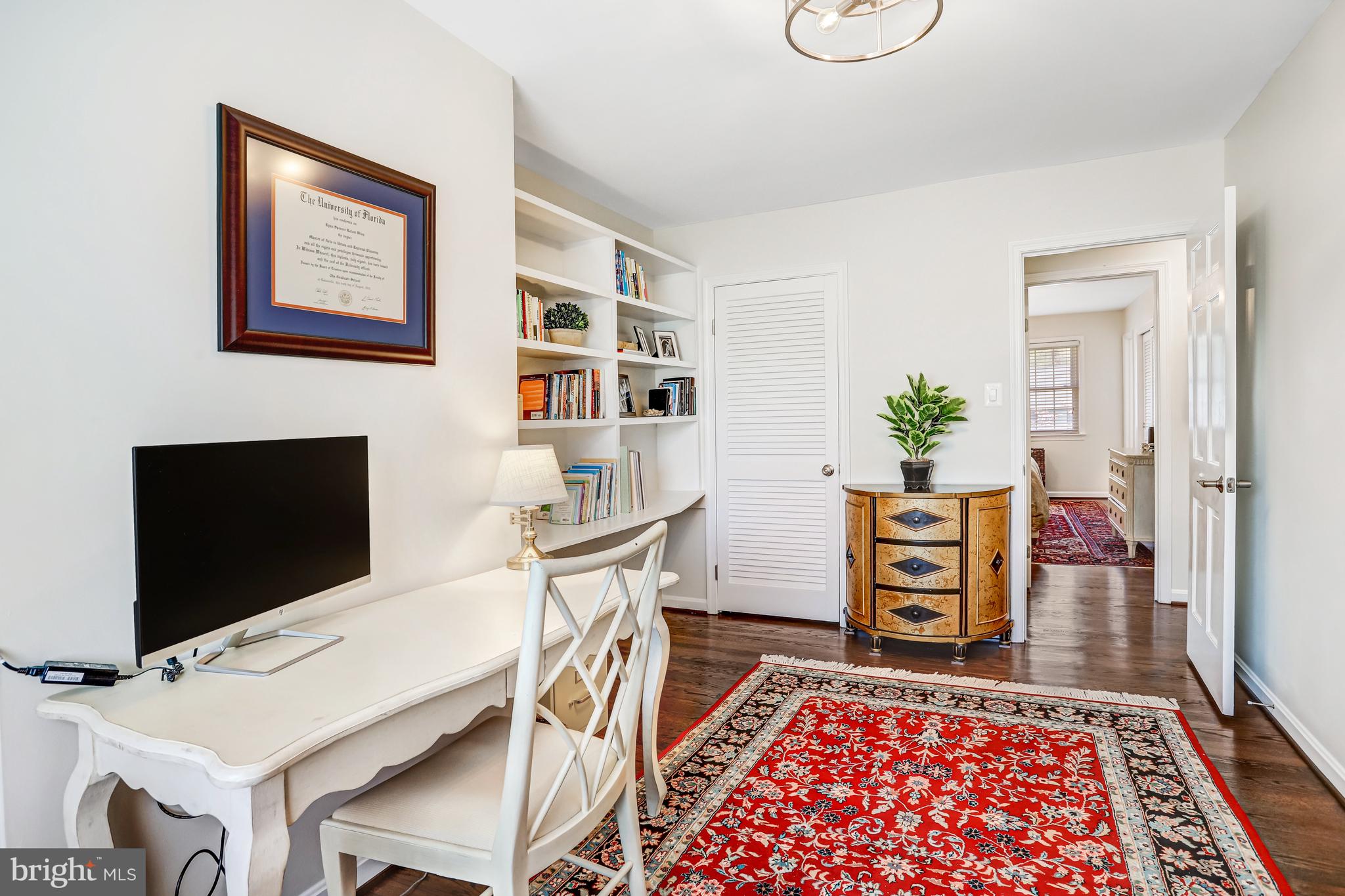 KINGS MANOR TOWNE HOUSES - Residential