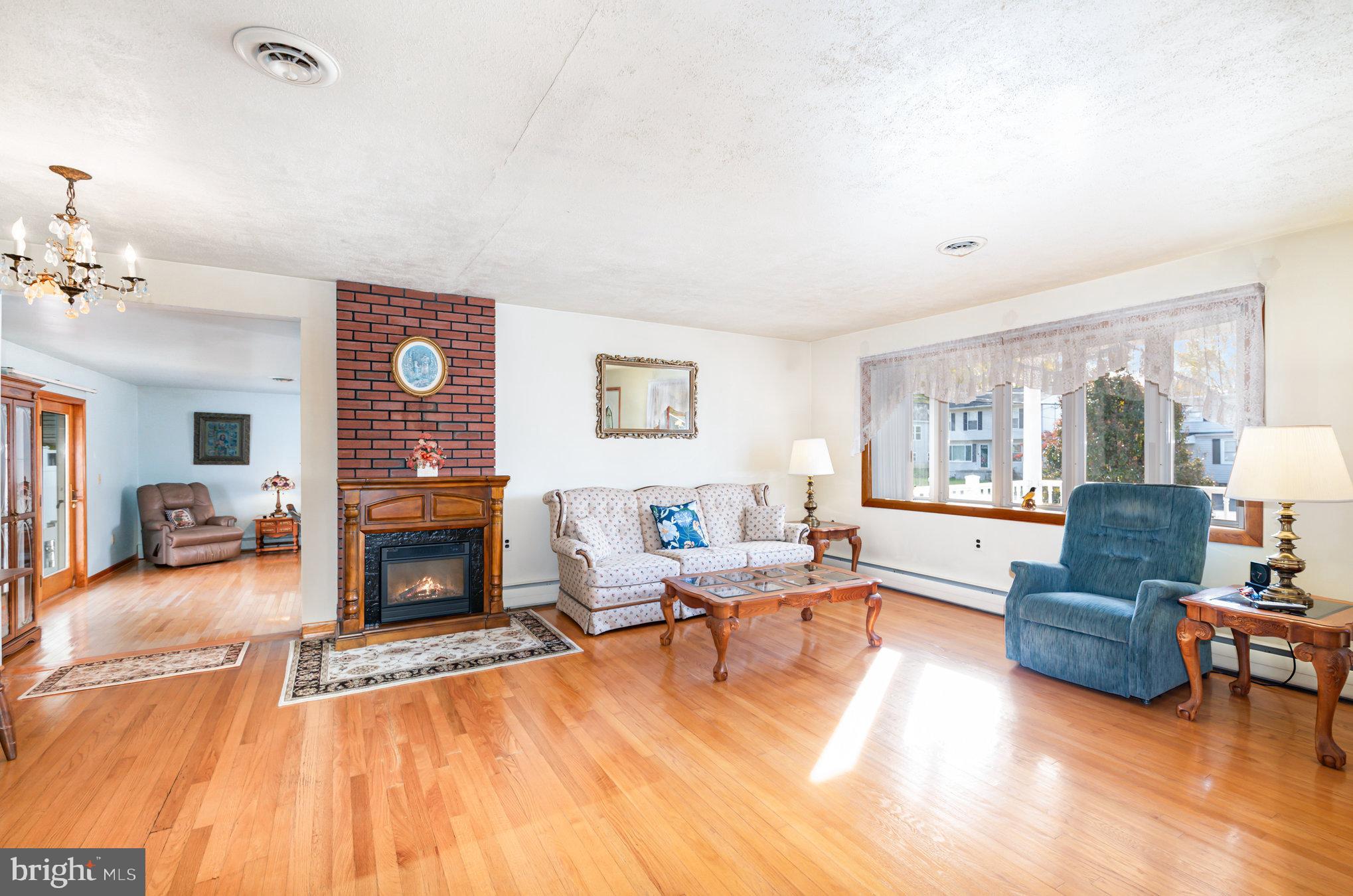 CHESAPEAKE TERRACE - Residential