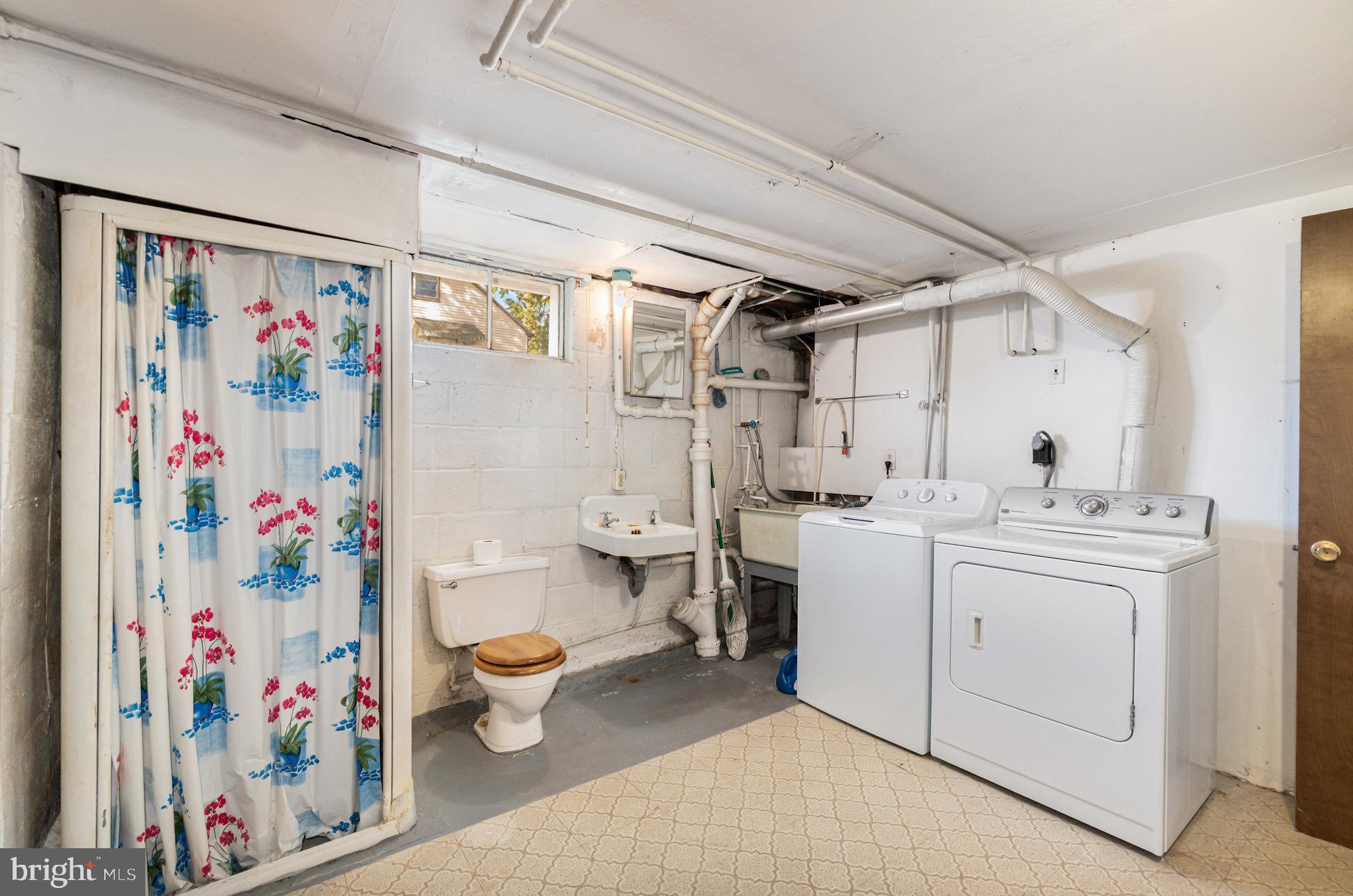 CHESAPEAKE TERRACE - Residential