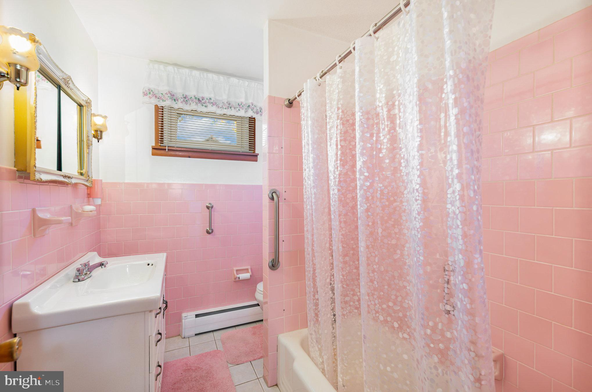 CHESAPEAKE TERRACE - Residential