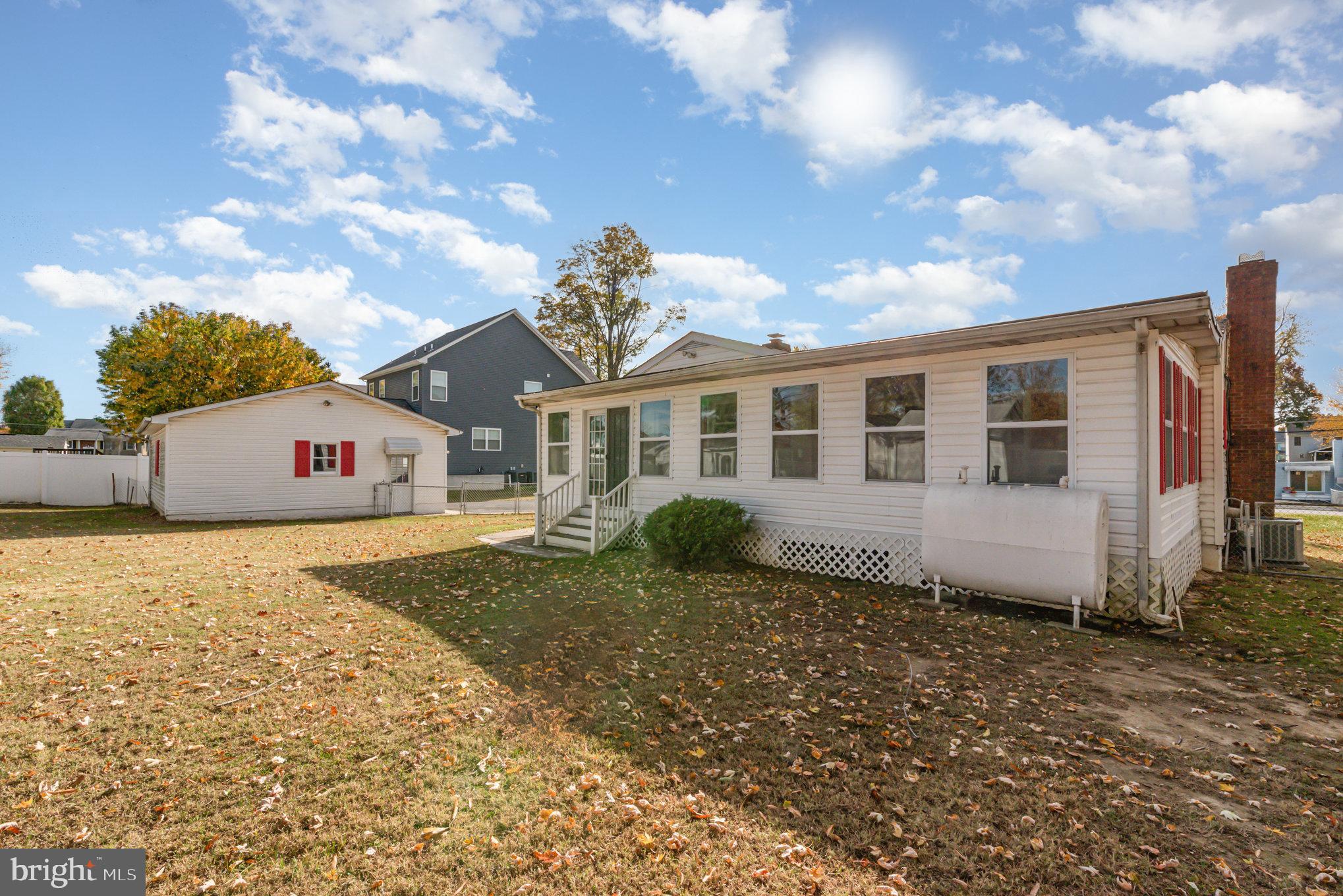 CHESAPEAKE TERRACE - Residential