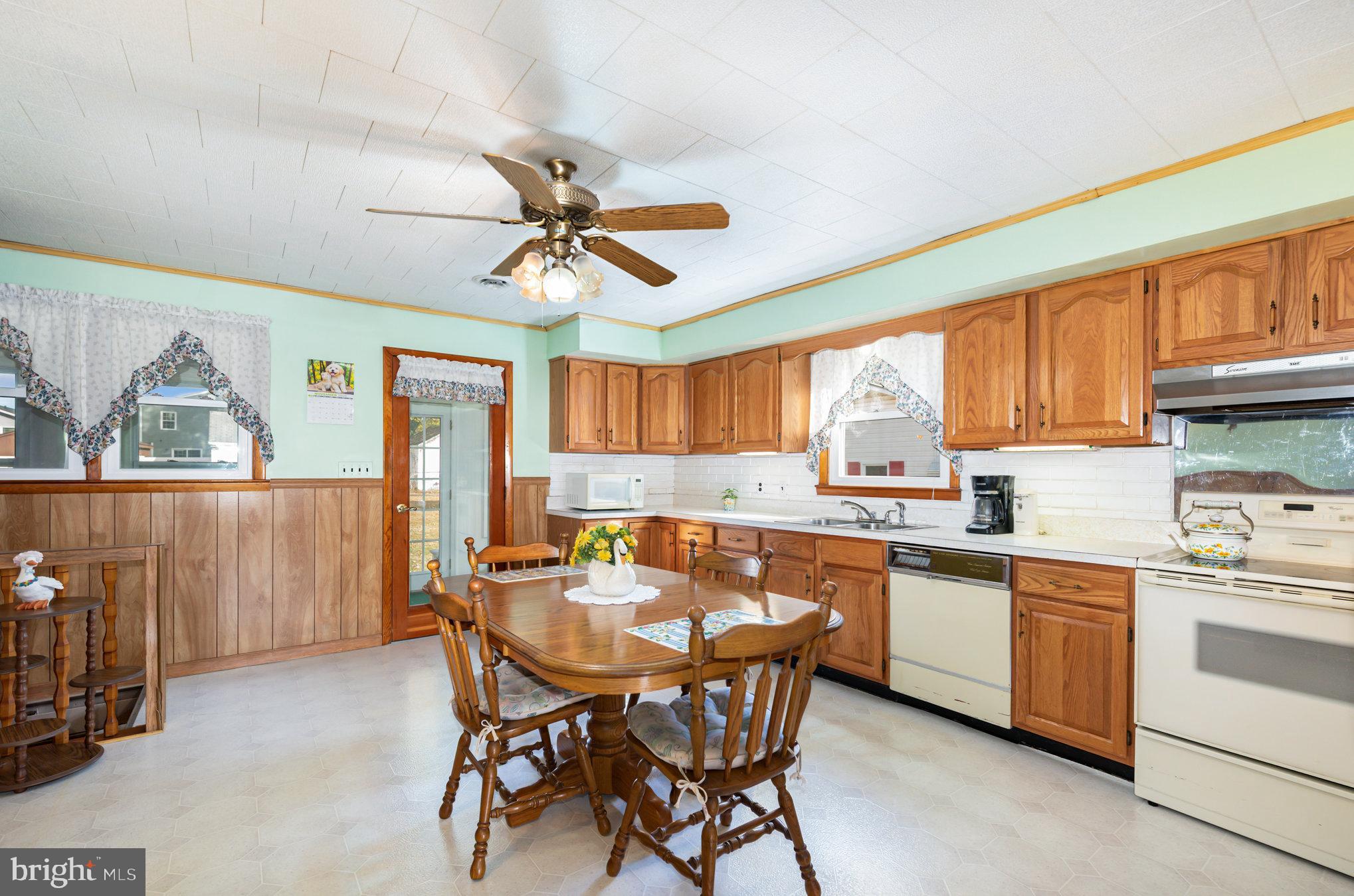 CHESAPEAKE TERRACE - Residential