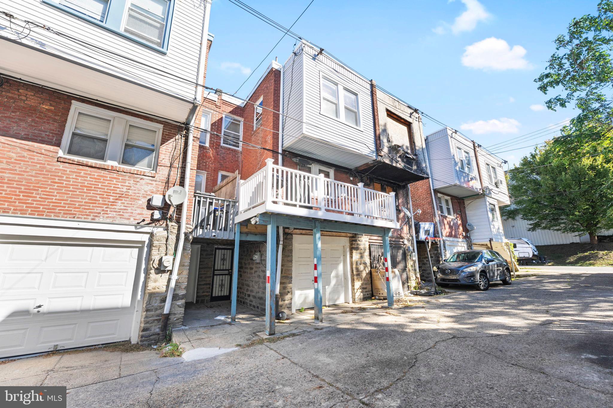 WEST OAK LANE - Residential