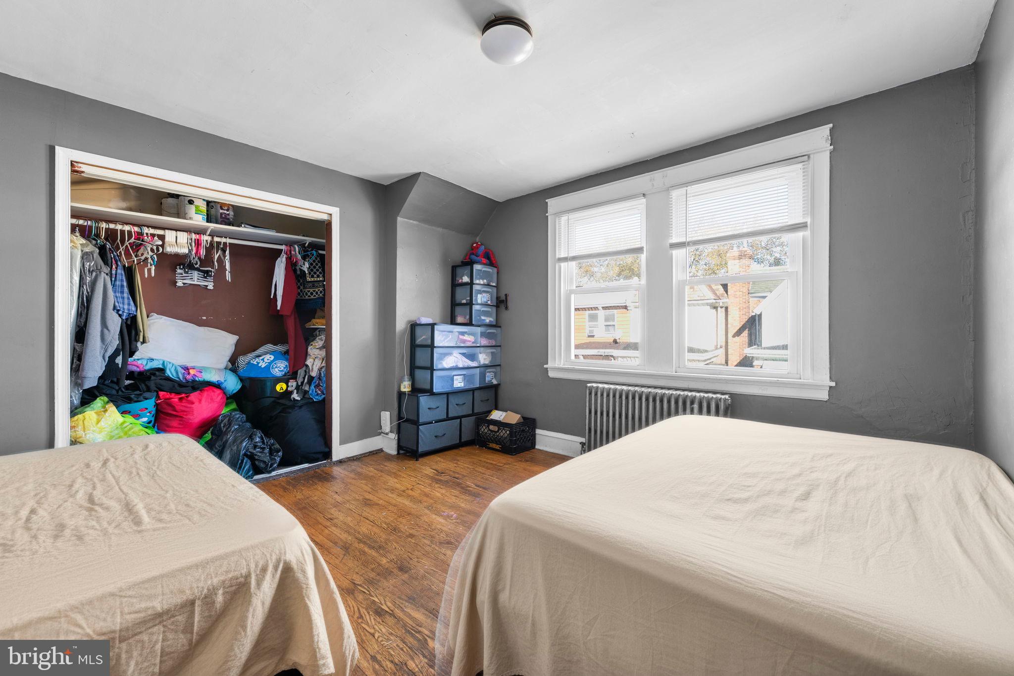 WEST OAK LANE - Residential