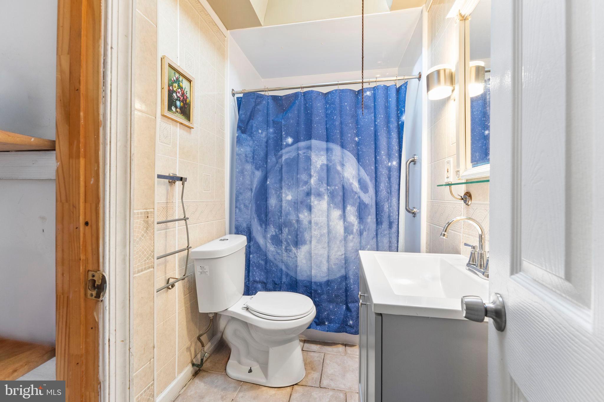 WEST OAK LANE - Residential