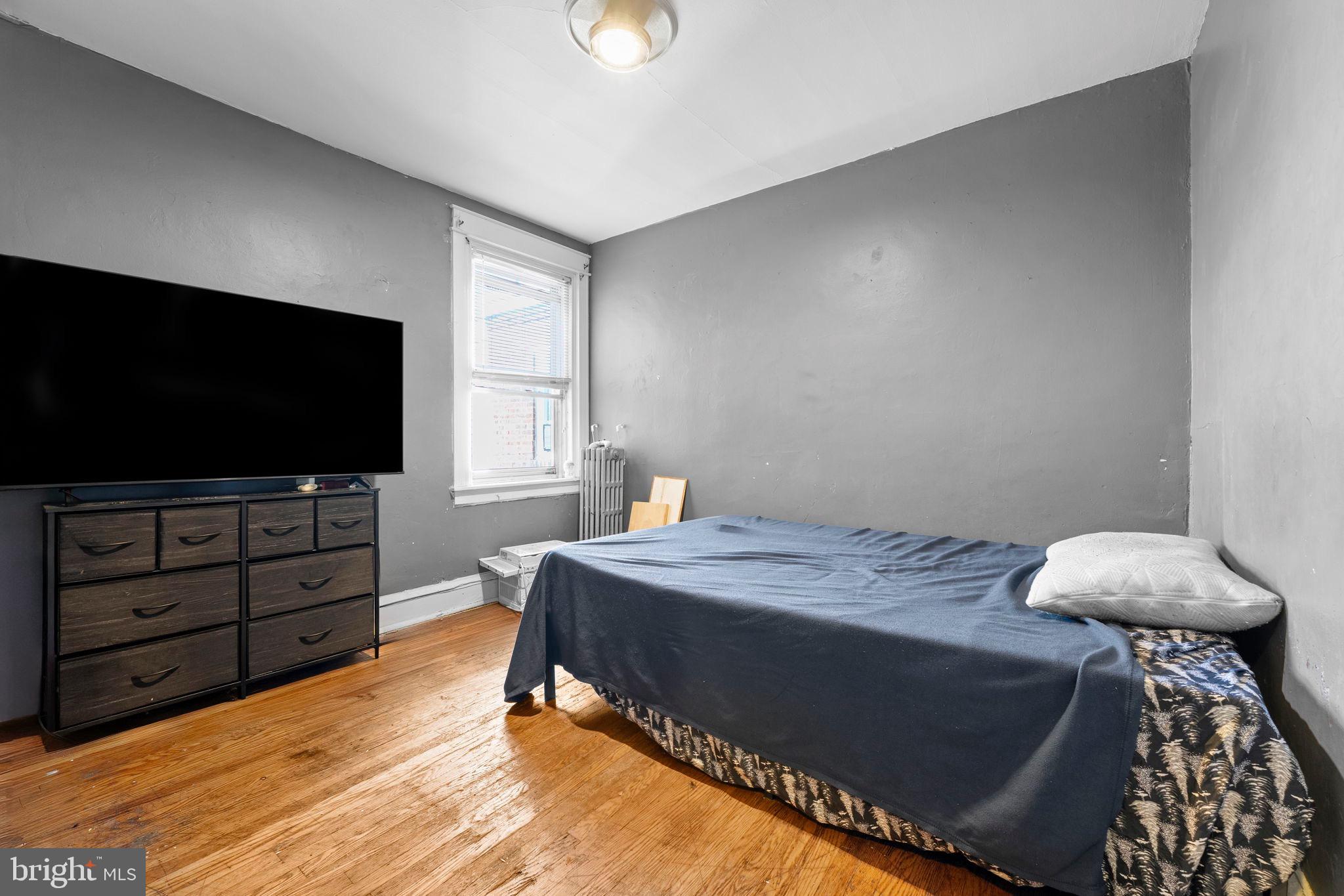 WEST OAK LANE - Residential