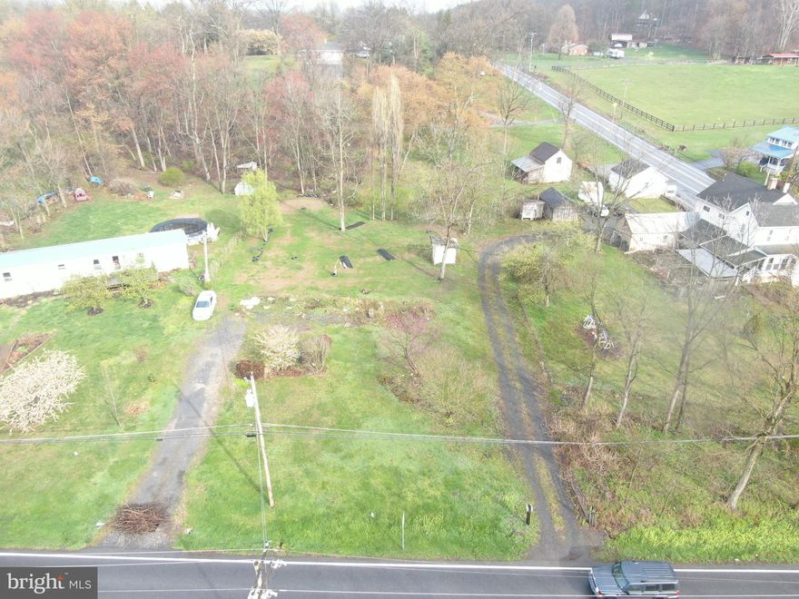 BEAUTIFUL LOT WITH PUBLIC WATER, SEWER, AND ELECTRIC! Nice flat lot in Fayetteville with lots of potential. Build a home or use it as an investment property; there was previously a mobile home on the property. With .66 ± acres, you'll have plenty of room to work with. Don't Miss Out! Sale is subject to court approval. This property will be offered at auction on Wednesday May 21, 2025 @ 4:00pm. The List price in no way represents a minimum, starting, or acceptable bid.