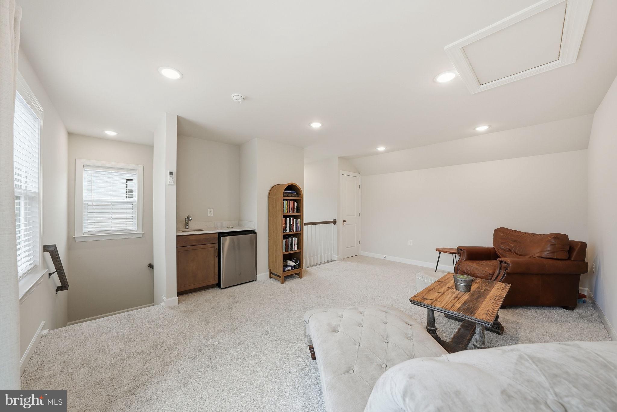 NORTH HILL - Residential