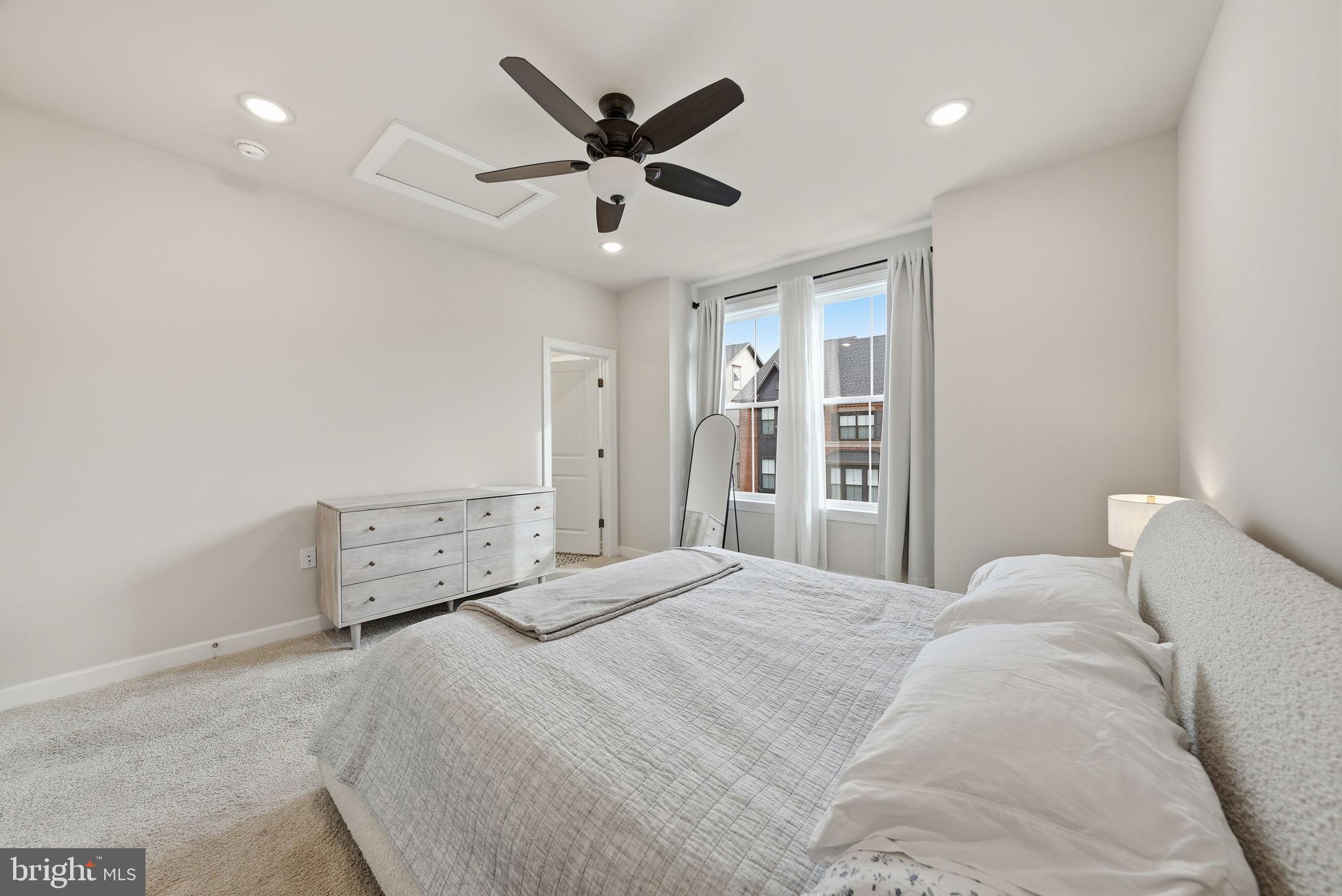 NORTH HILL - Residential