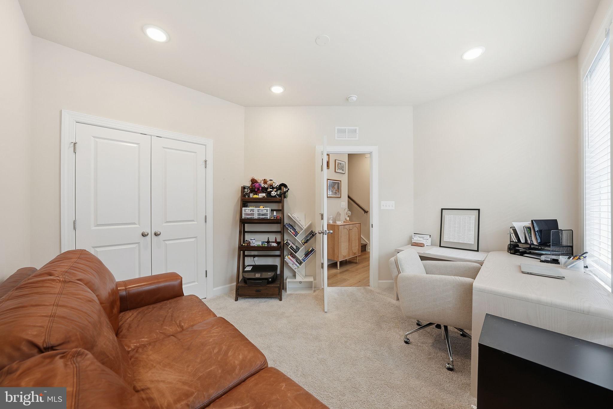 NORTH HILL - Residential