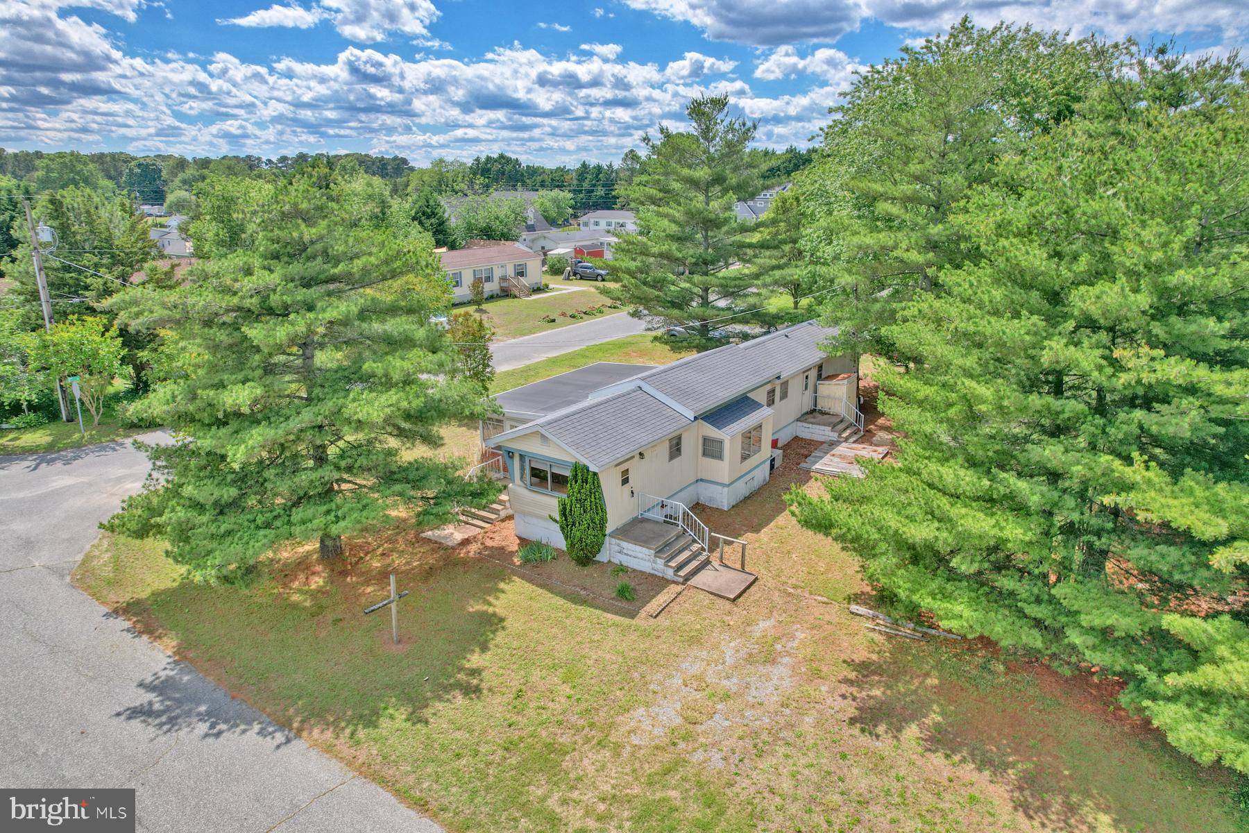 207 MIDWAY DRIVE
