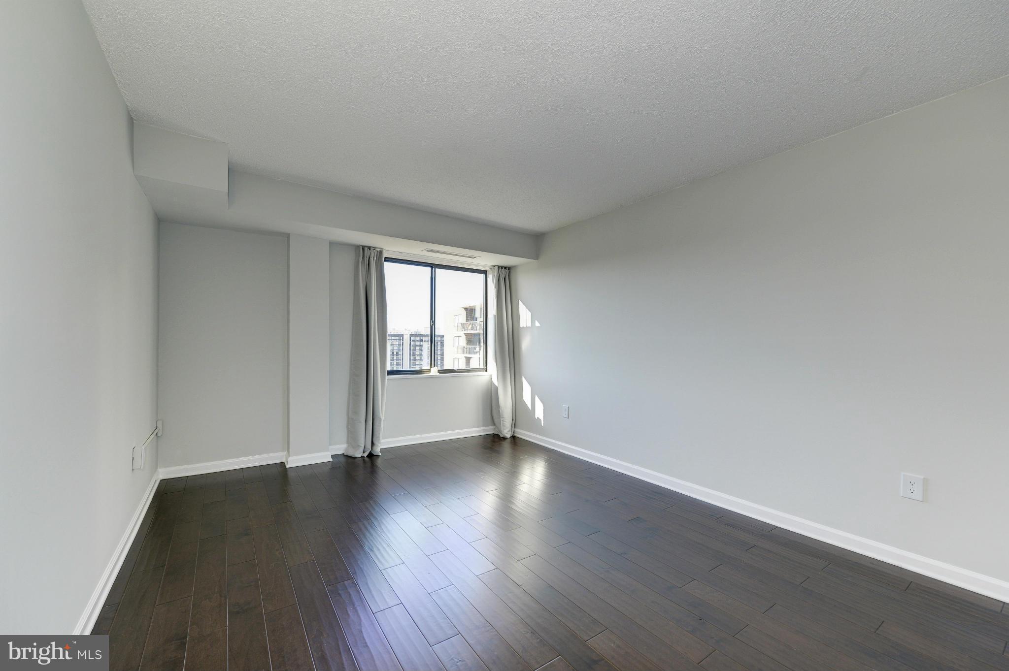 HALLMARK - Residential