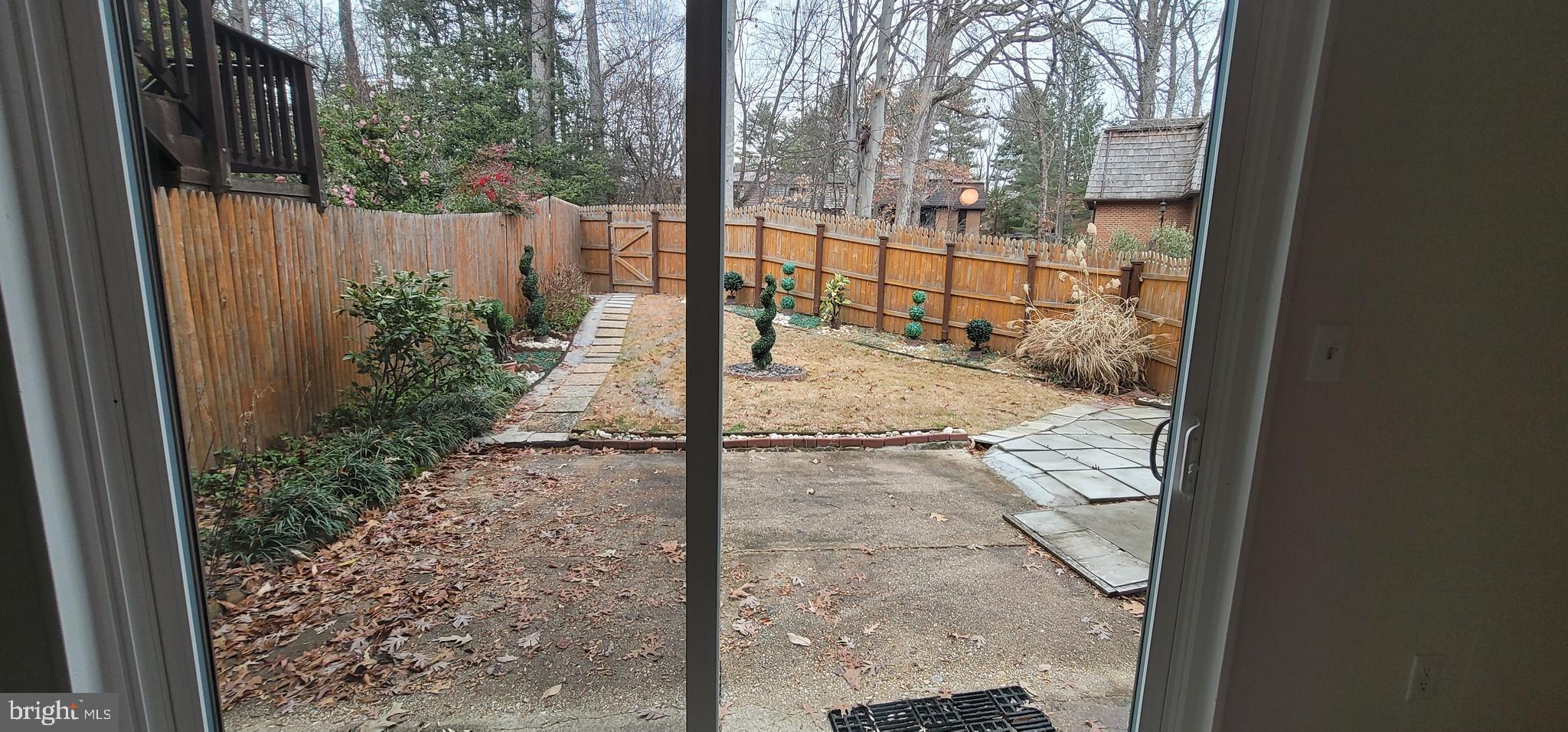 INVERNESS FOREST - Residential Lease