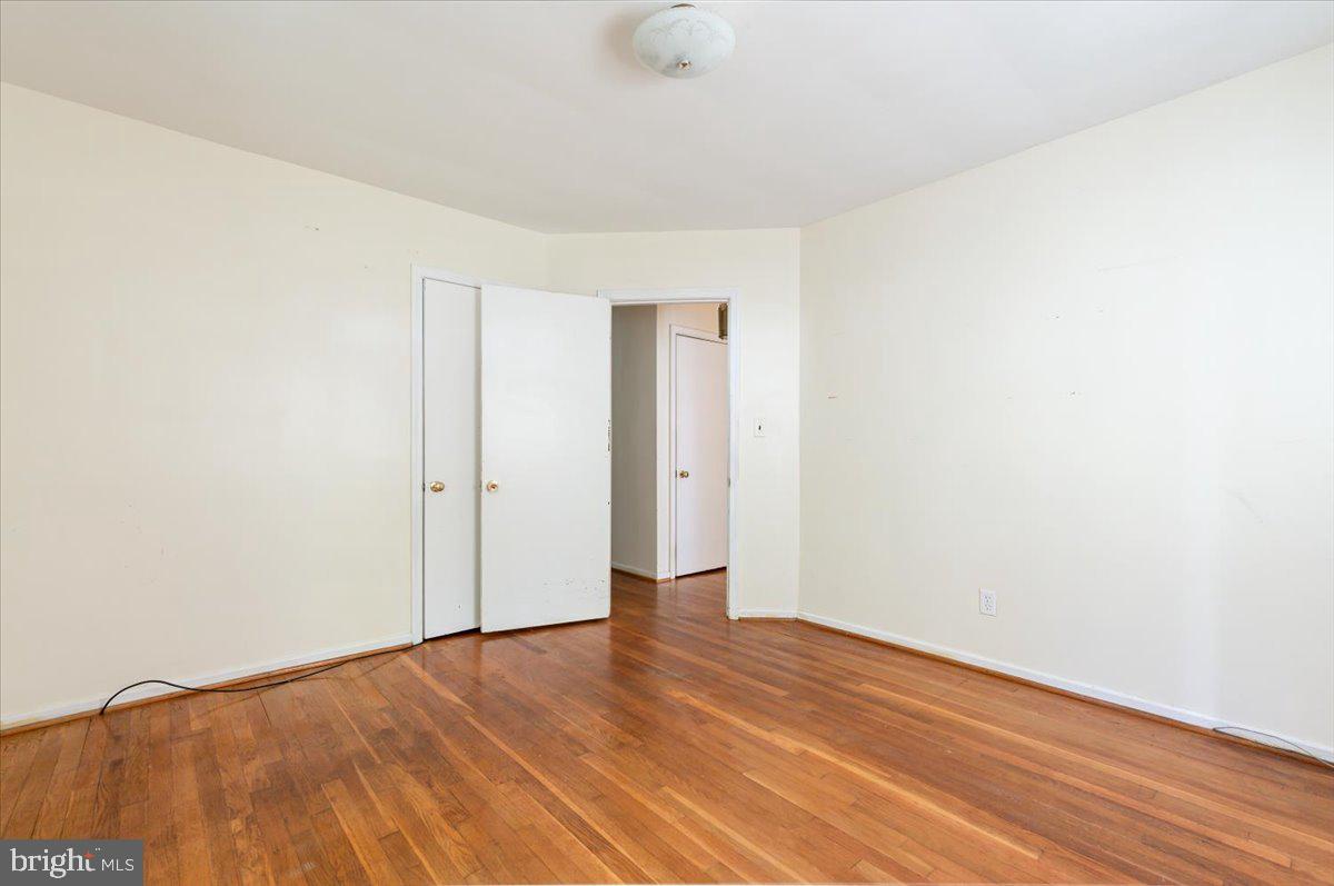 GREENTOP MANOR - Residential