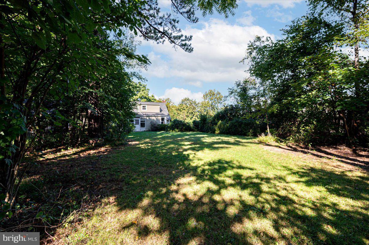 GREENTOP MANOR - Residential