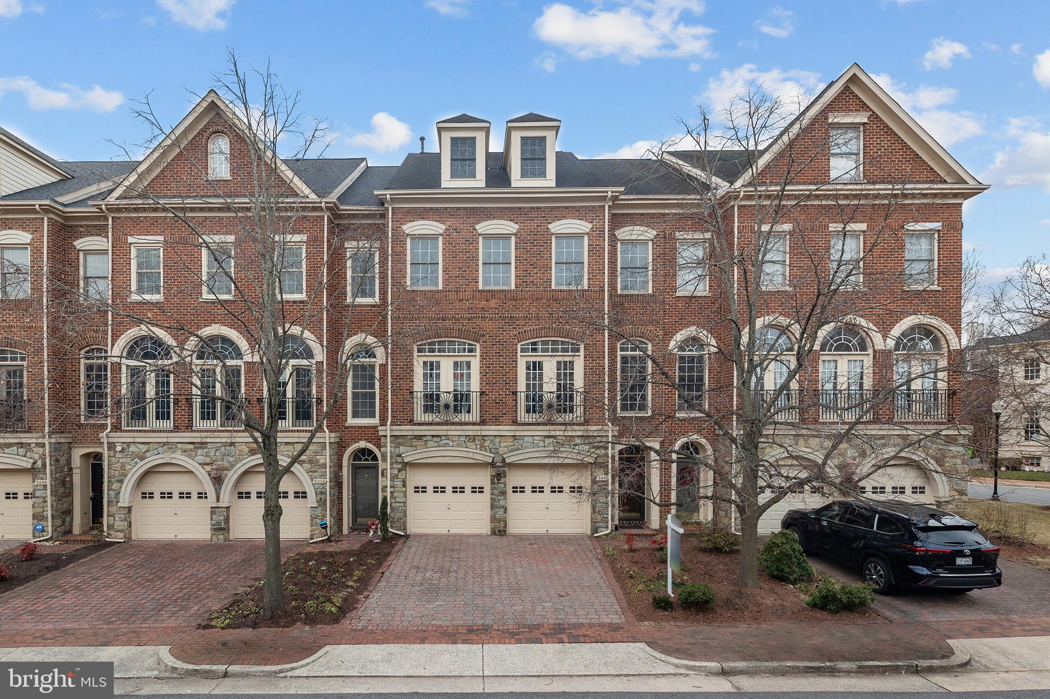 CAMERON STATION - Residential