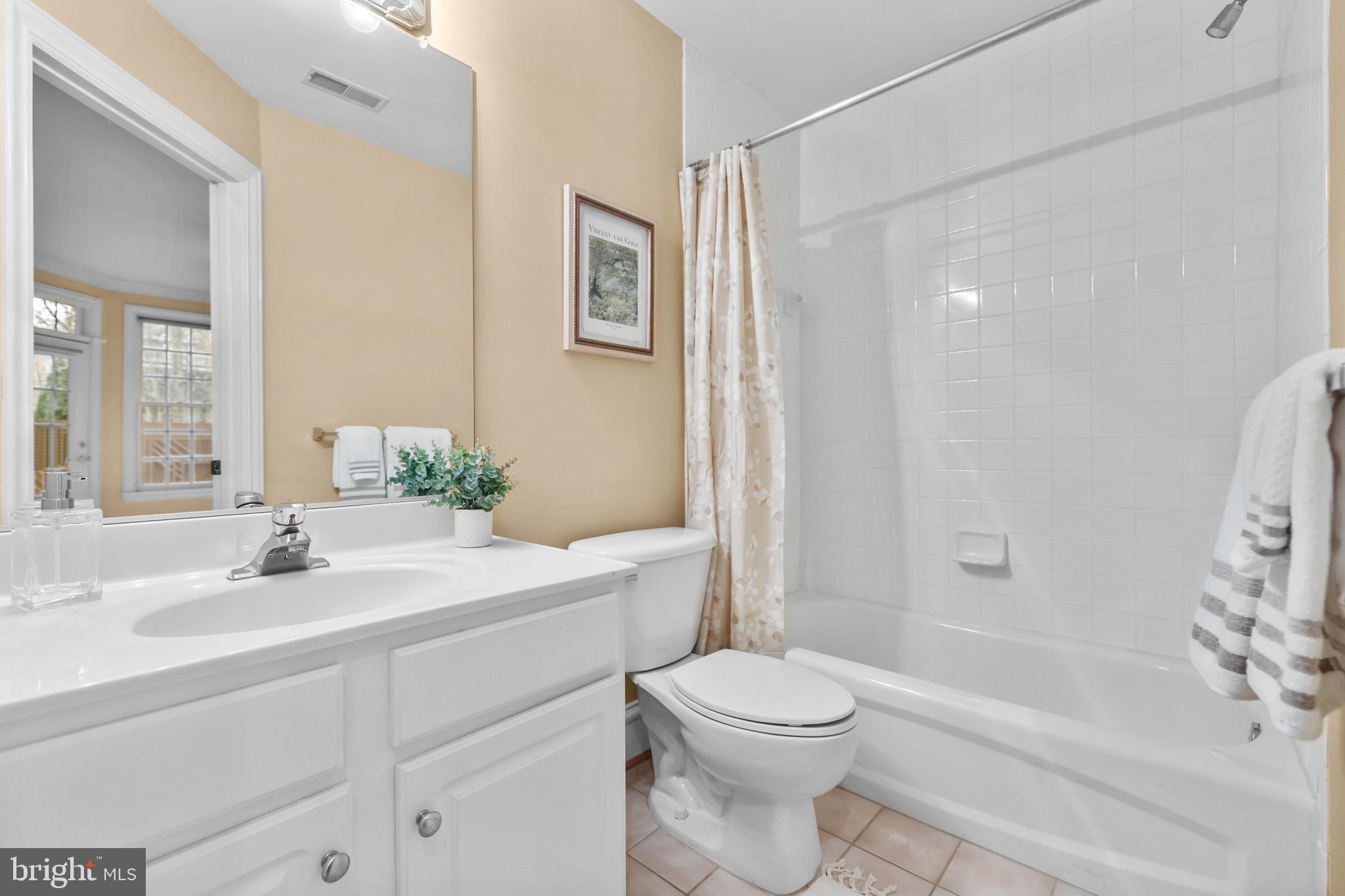 CAMERON STATION - Residential