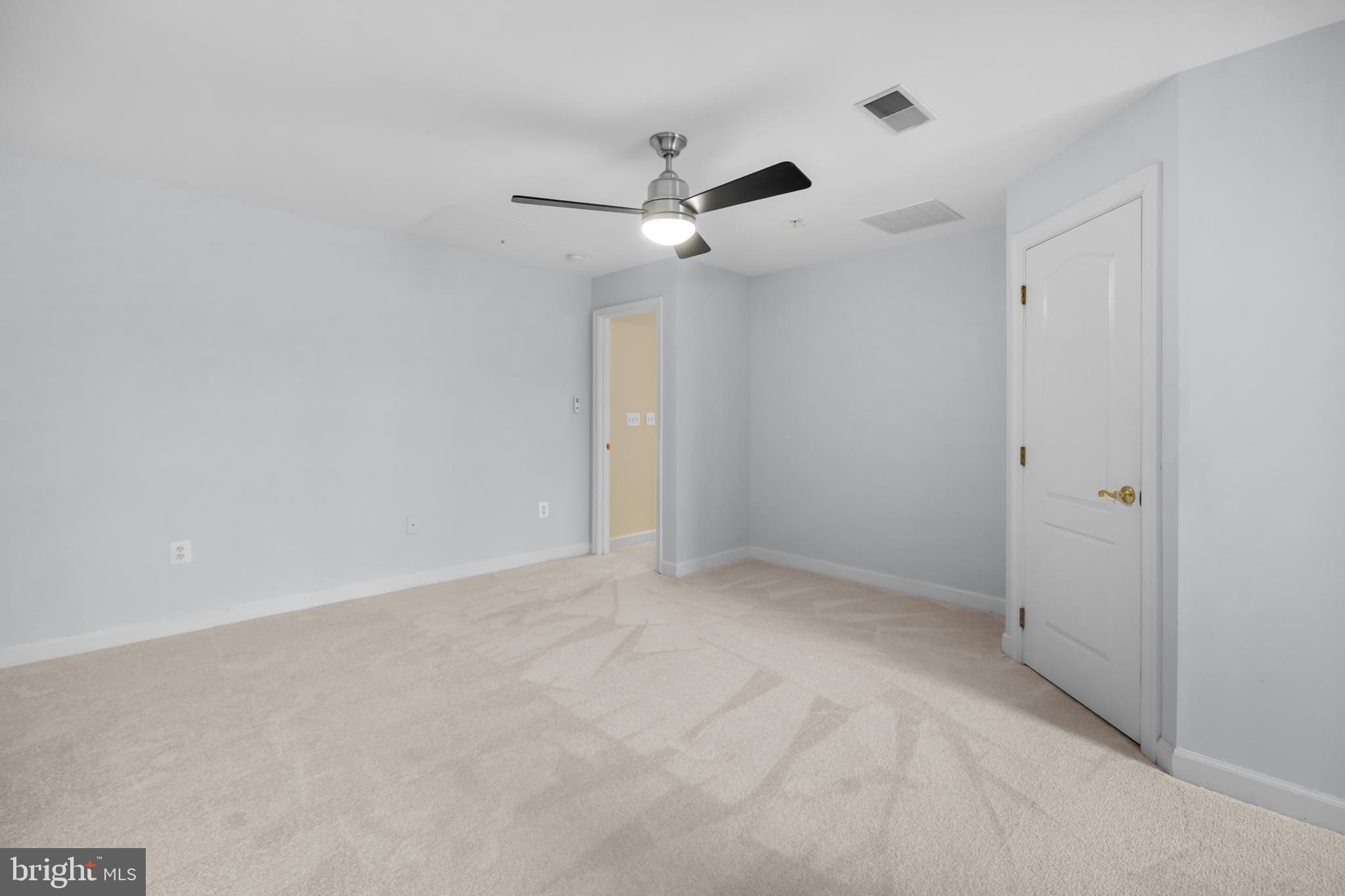 CAMERON STATION - Residential