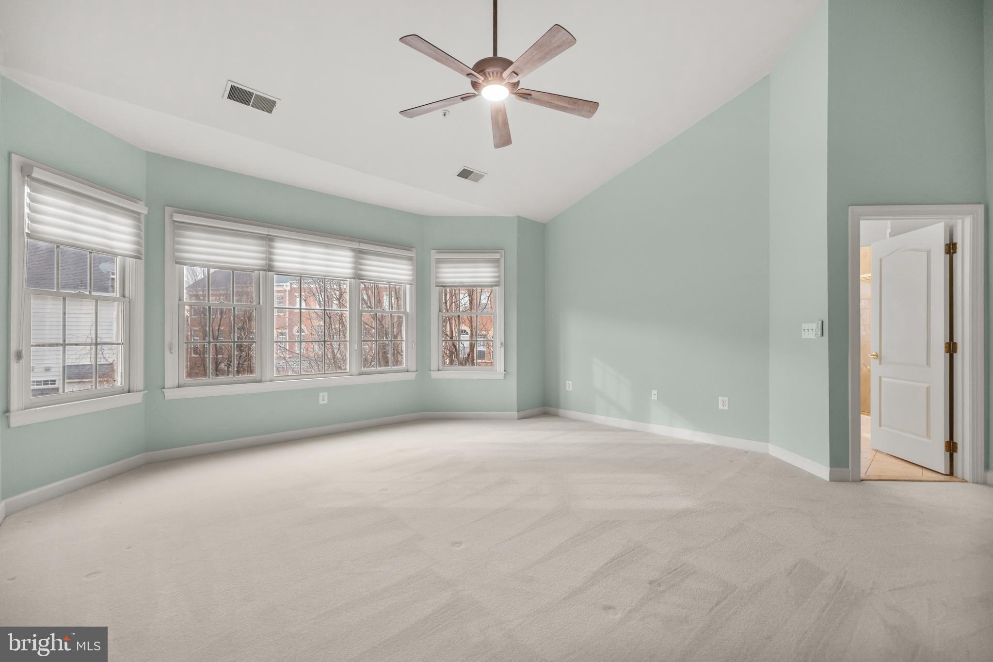 CAMERON STATION - Residential