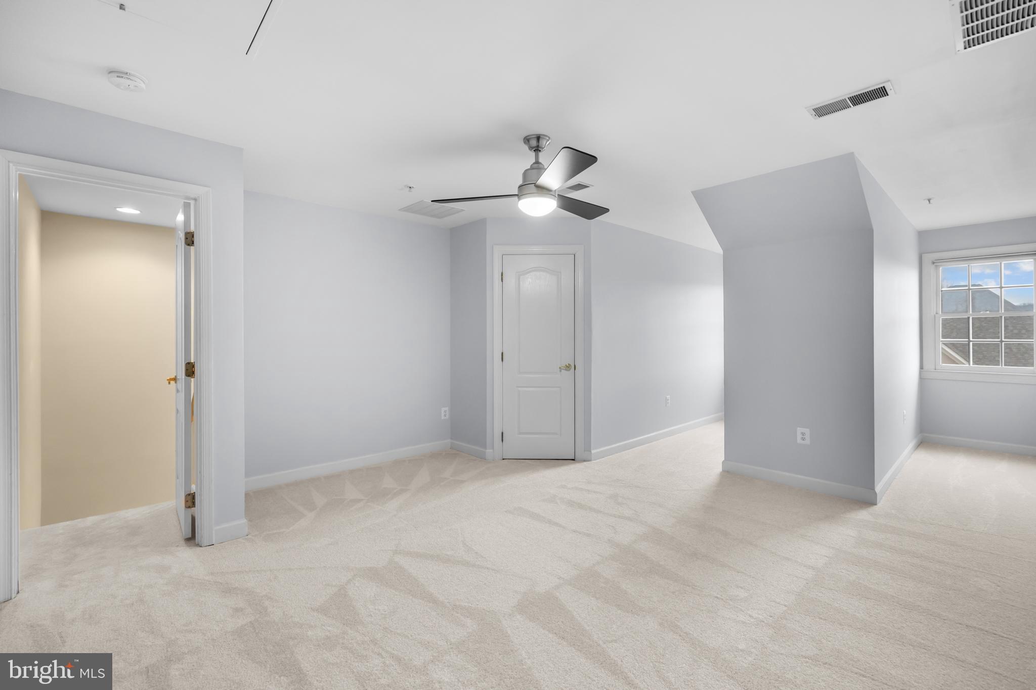 CAMERON STATION - Residential