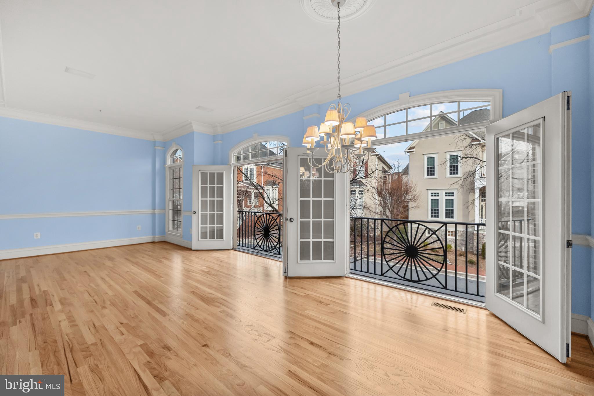 CAMERON STATION - Residential