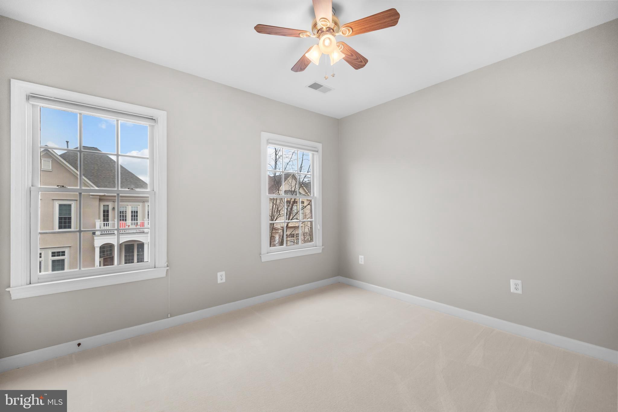 CAMERON STATION - Residential