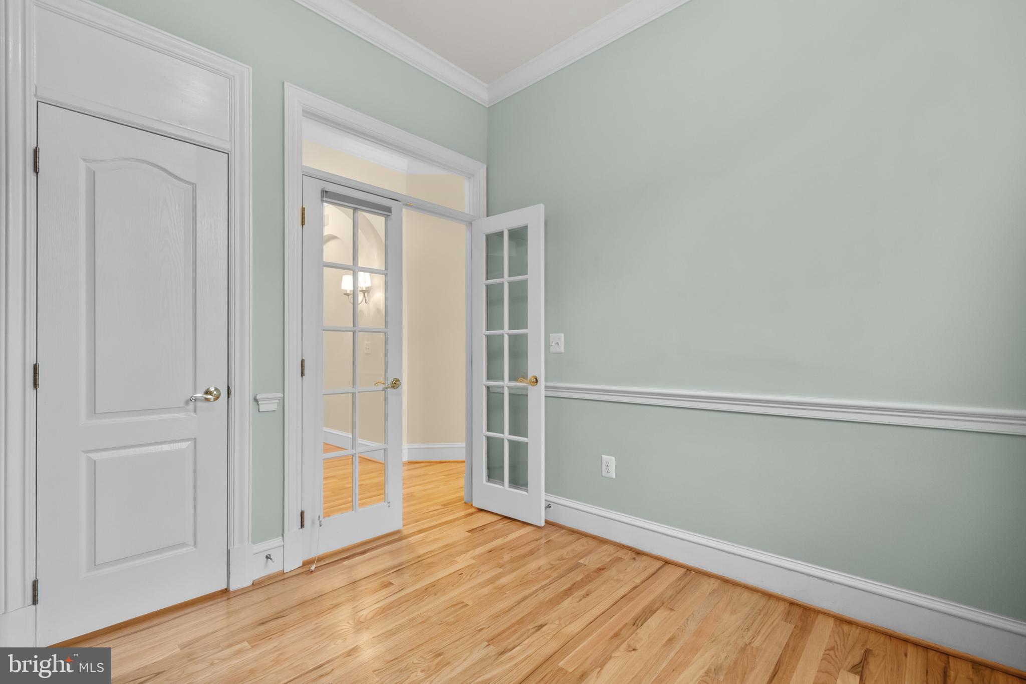 CAMERON STATION - Residential