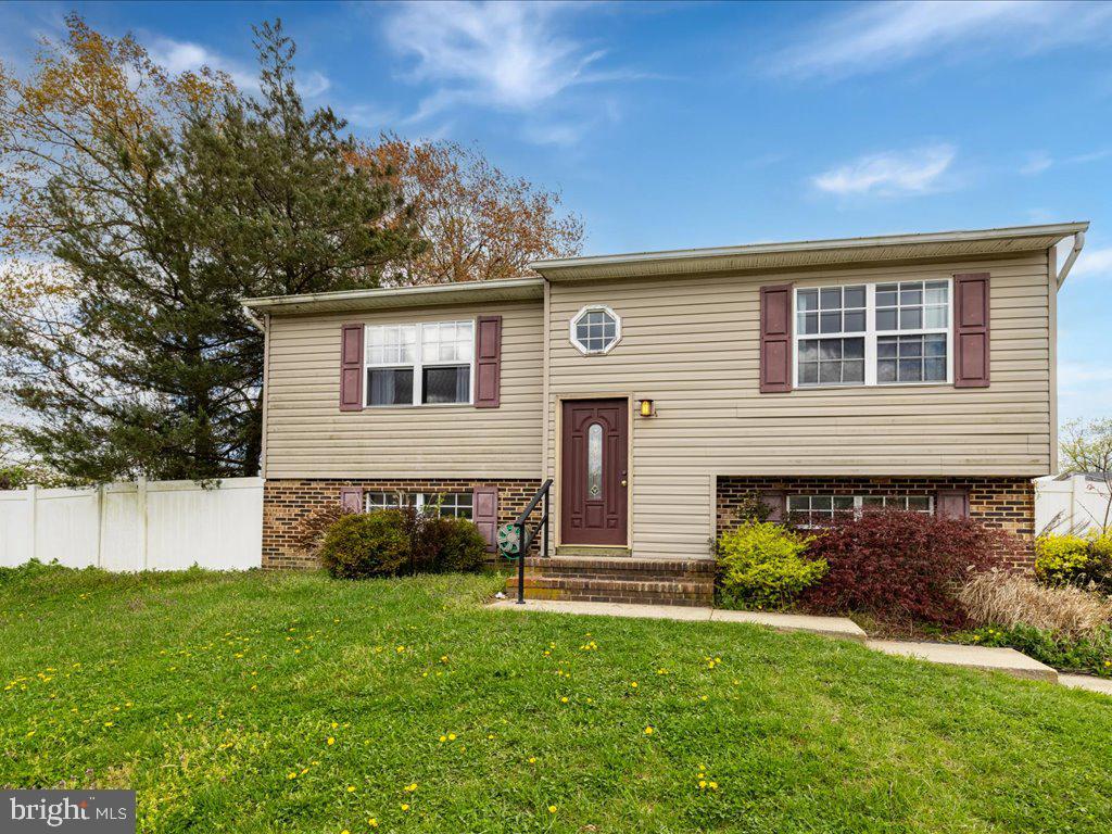 STONEYBROOKE VILLAGE - Residential