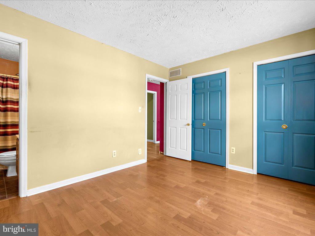 STONEYBROOKE VILLAGE - Residential