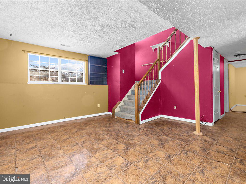 STONEYBROOKE VILLAGE - Residential