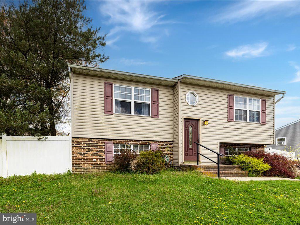 STONEYBROOKE VILLAGE - Residential