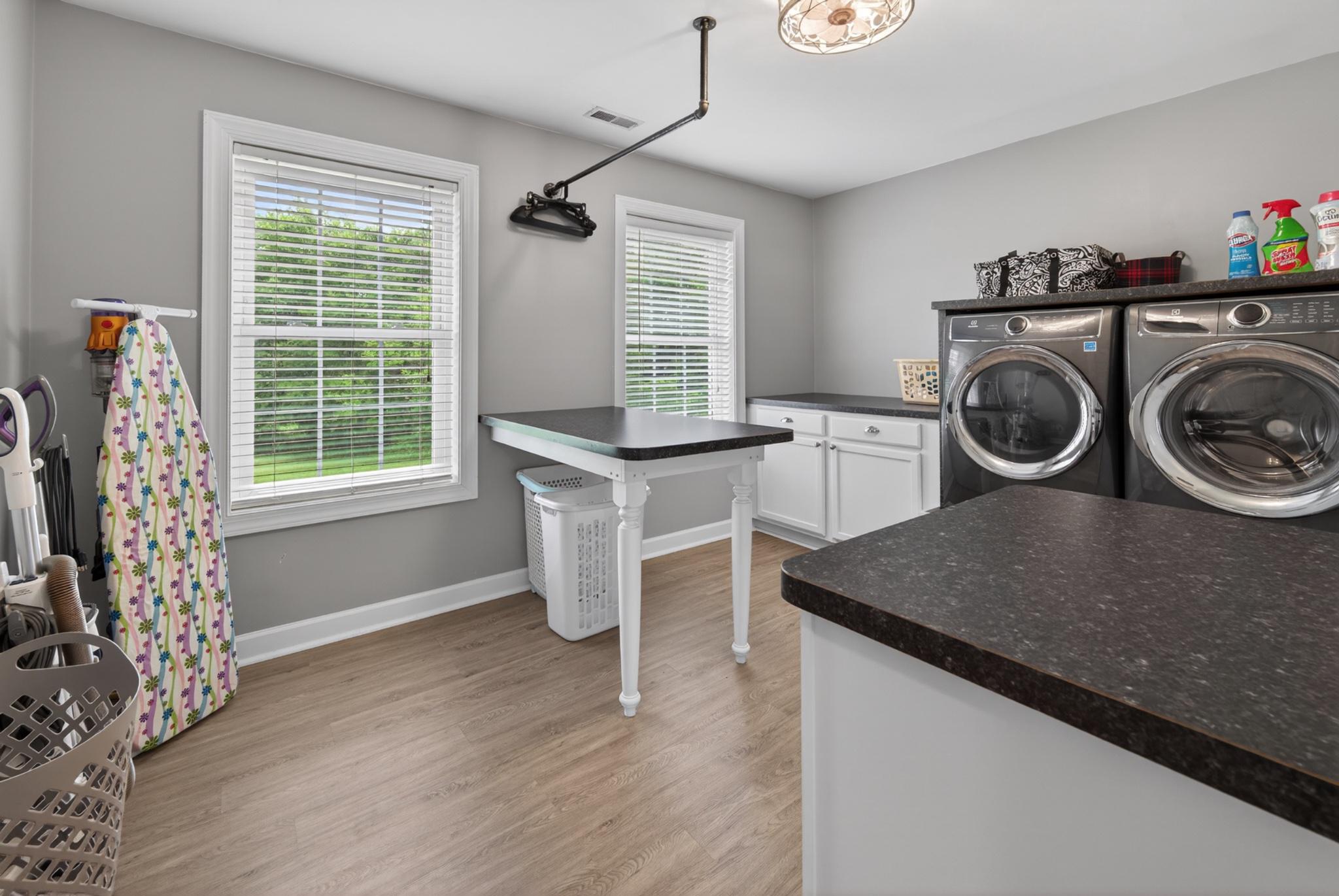 HOLLINGSWORTH - Residential