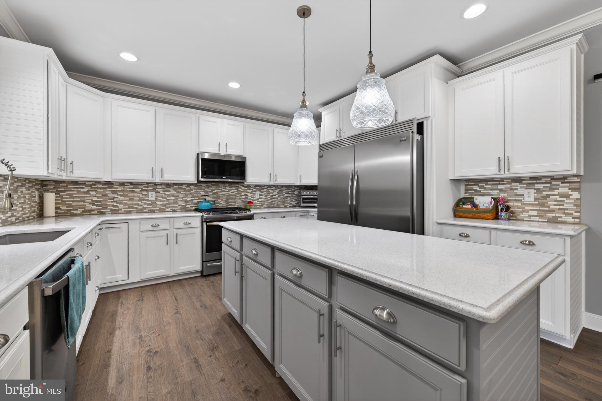 HOLLINGSWORTH - Residential