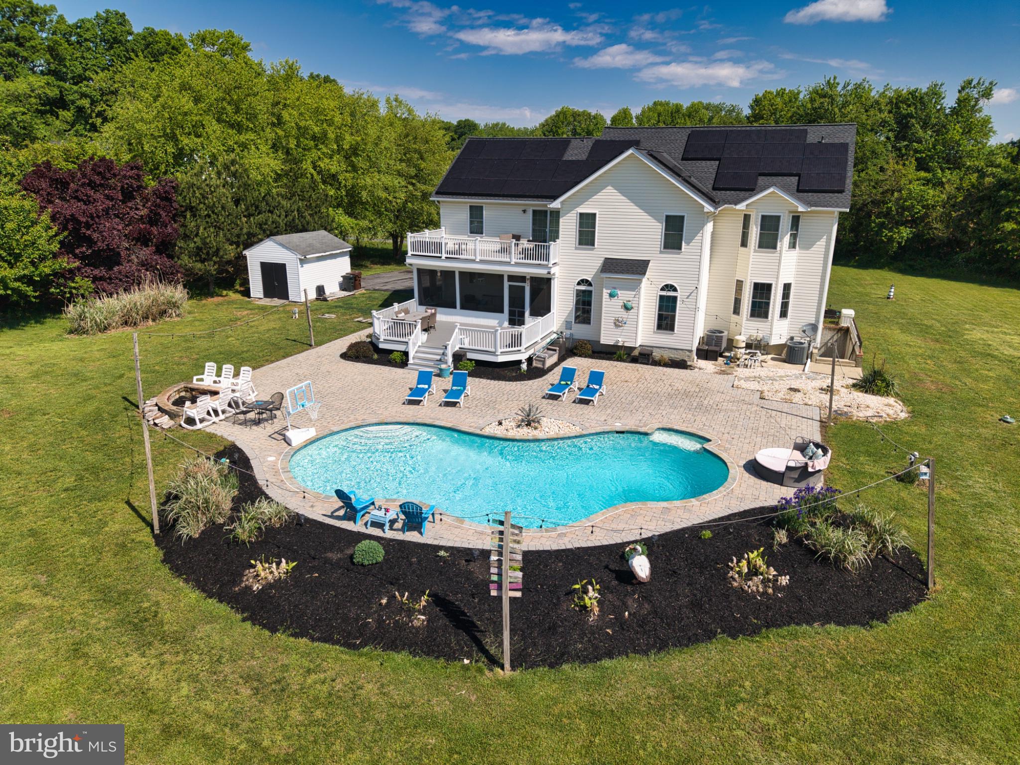 218 UPLAND LANE
