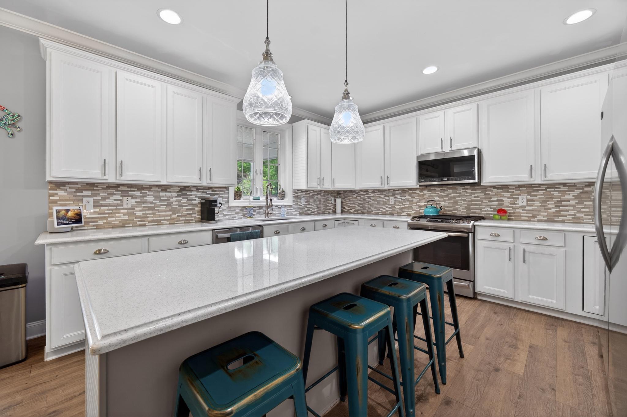 HOLLINGSWORTH - Residential