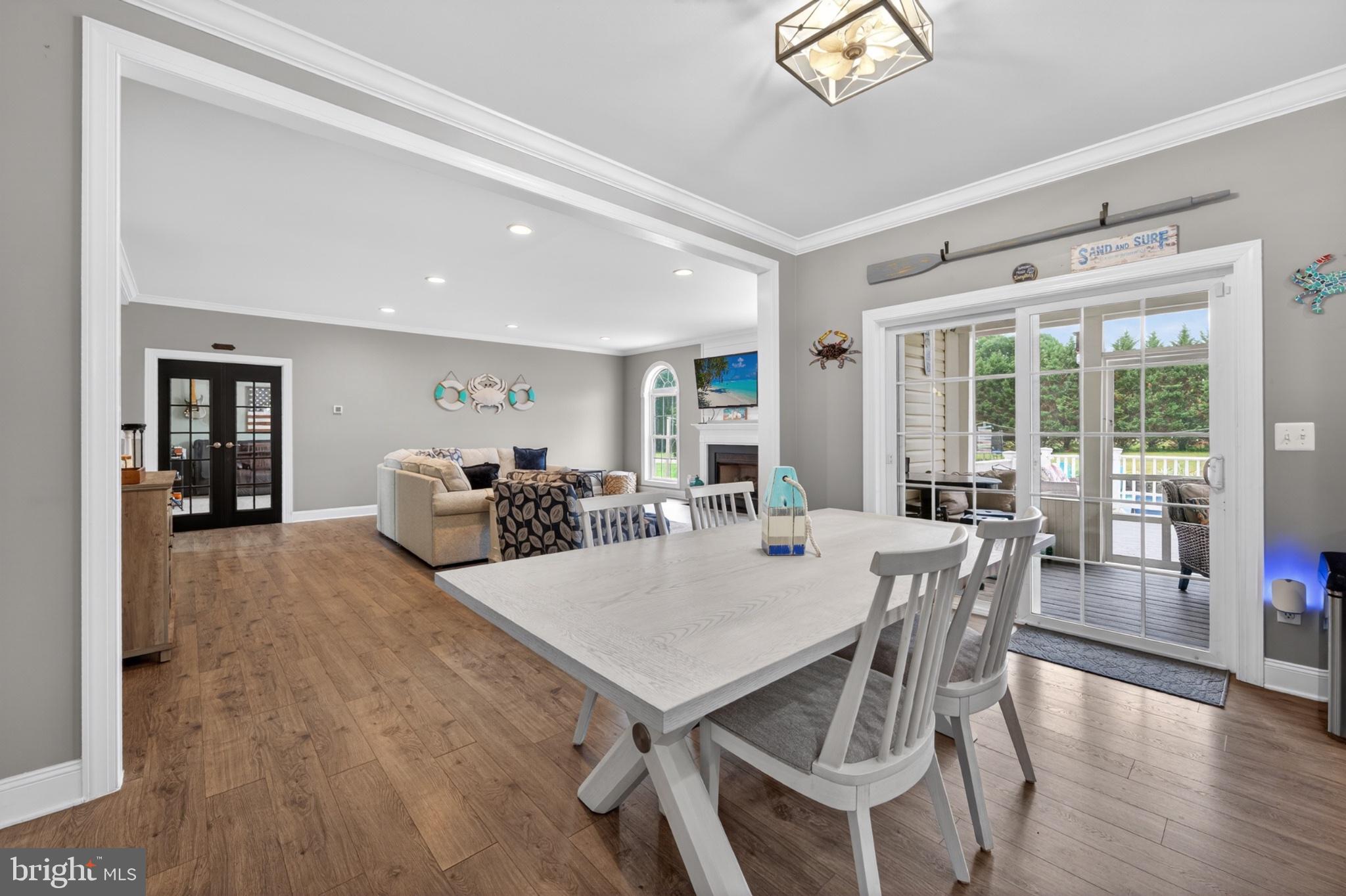 HOLLINGSWORTH - Residential