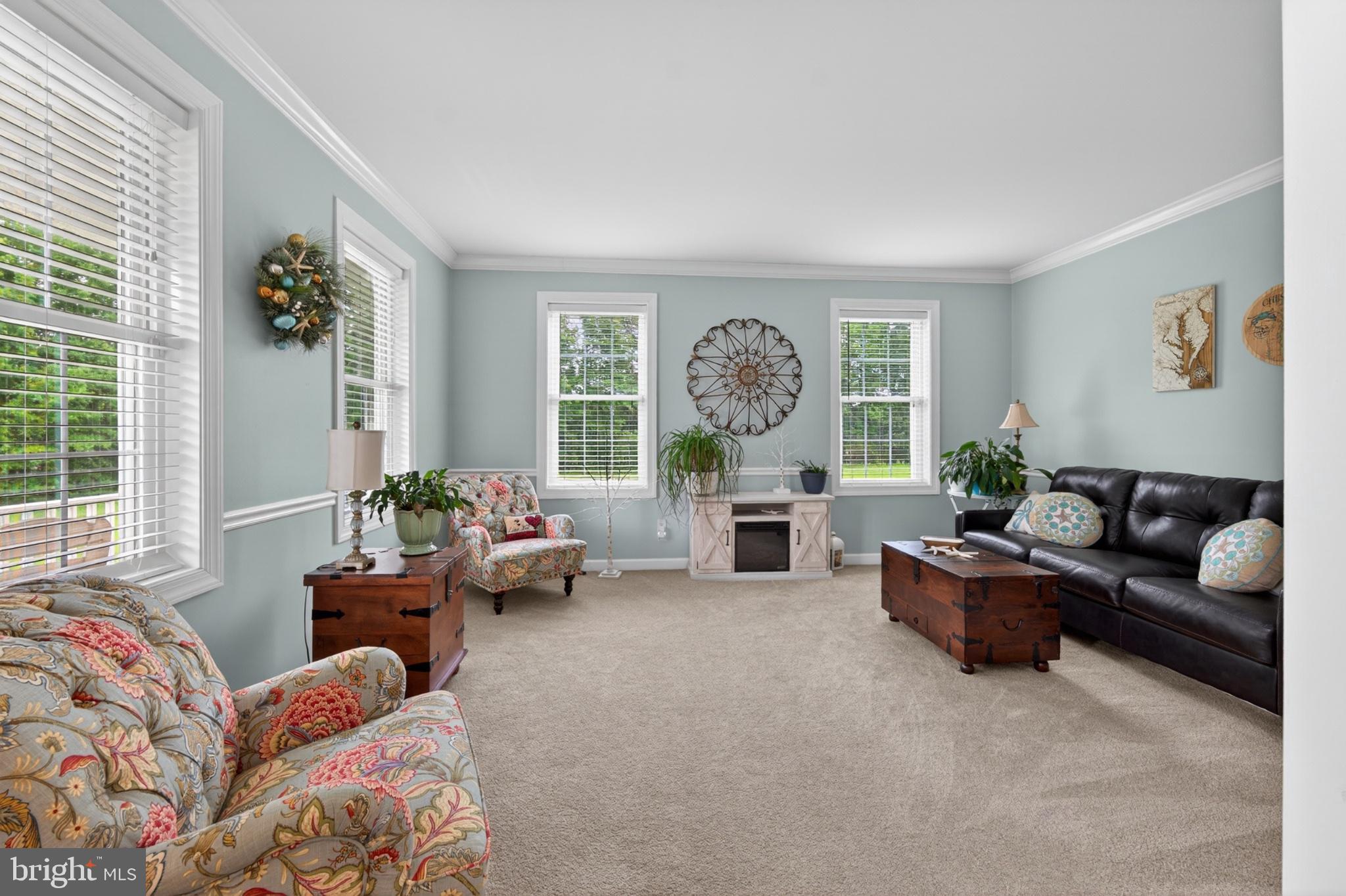 HOLLINGSWORTH - Residential