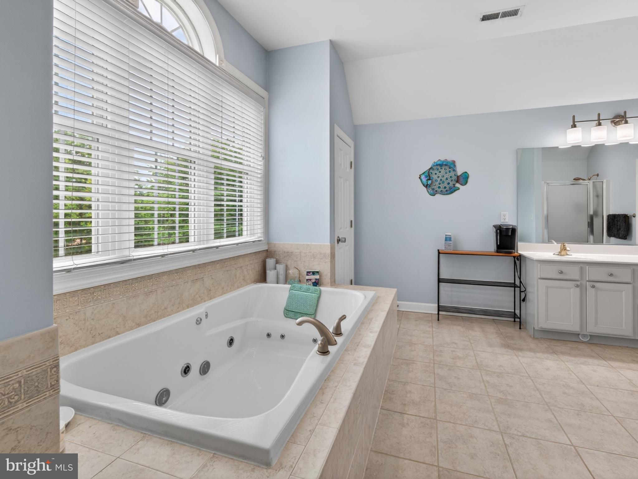 HOLLINGSWORTH - Residential