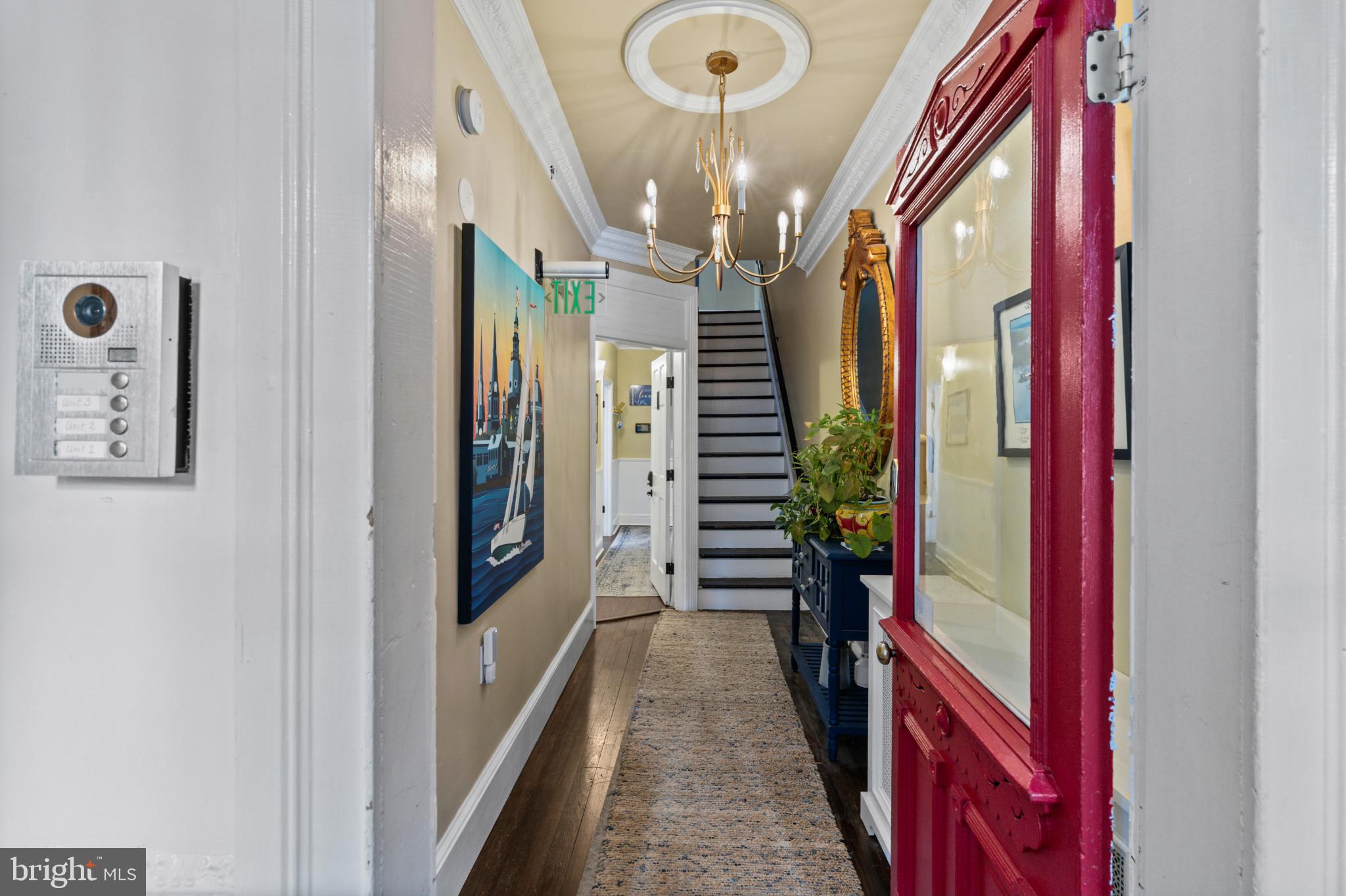 135 CONDUIT STREET