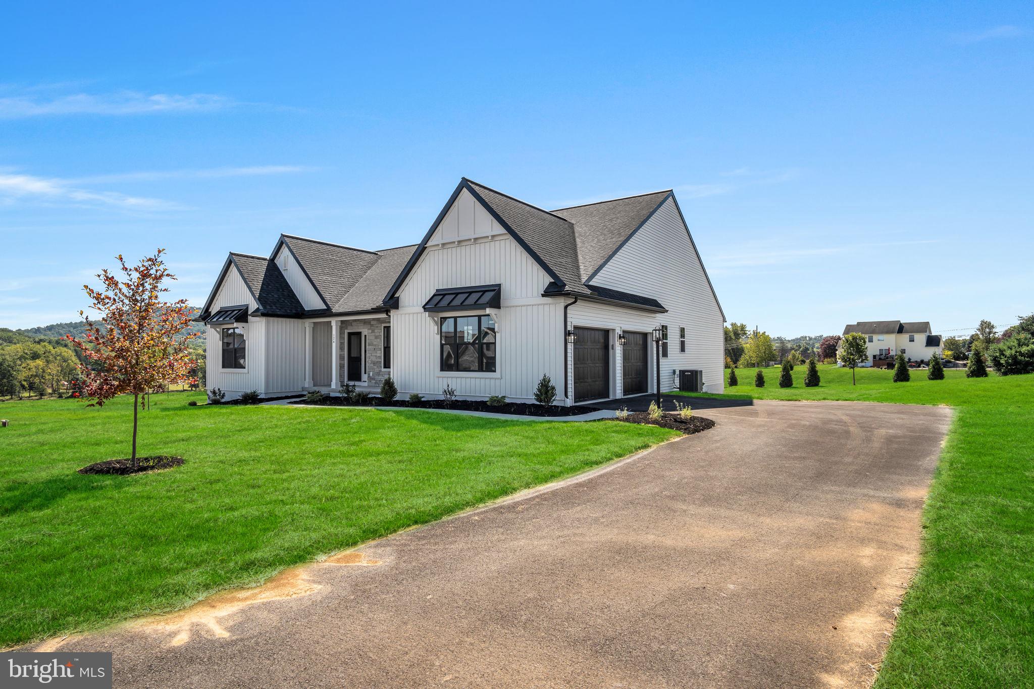 FIELDSTONE CREST - Residential