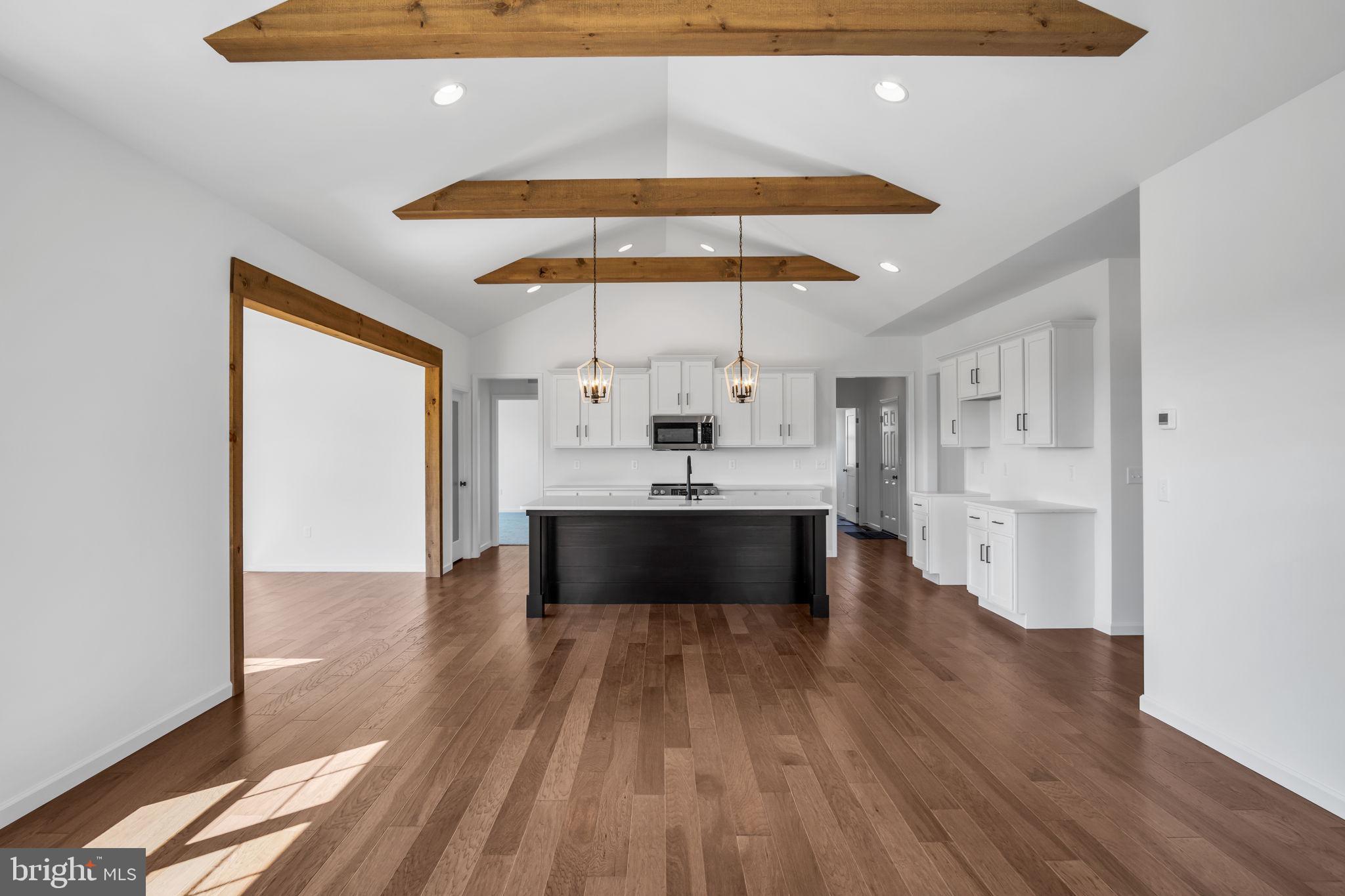 FIELDSTONE CREST - Residential