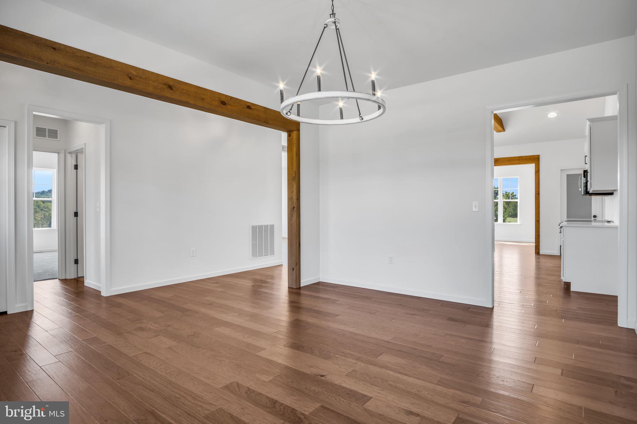 FIELDSTONE CREST - Residential