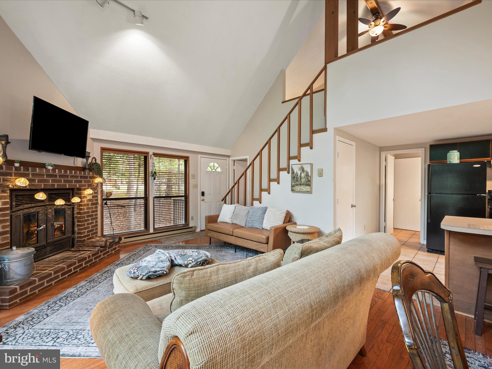 THE WOODS - Residential