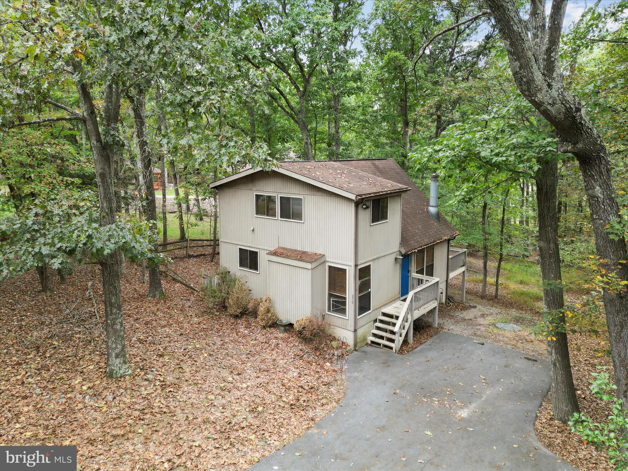 THE WOODS - Residential