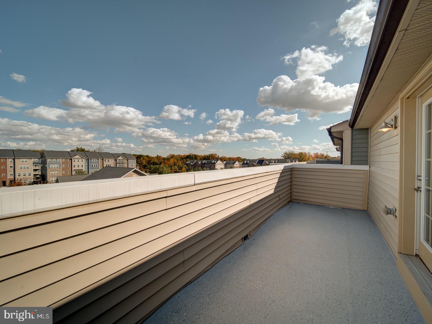 PARKSIDE - Residential