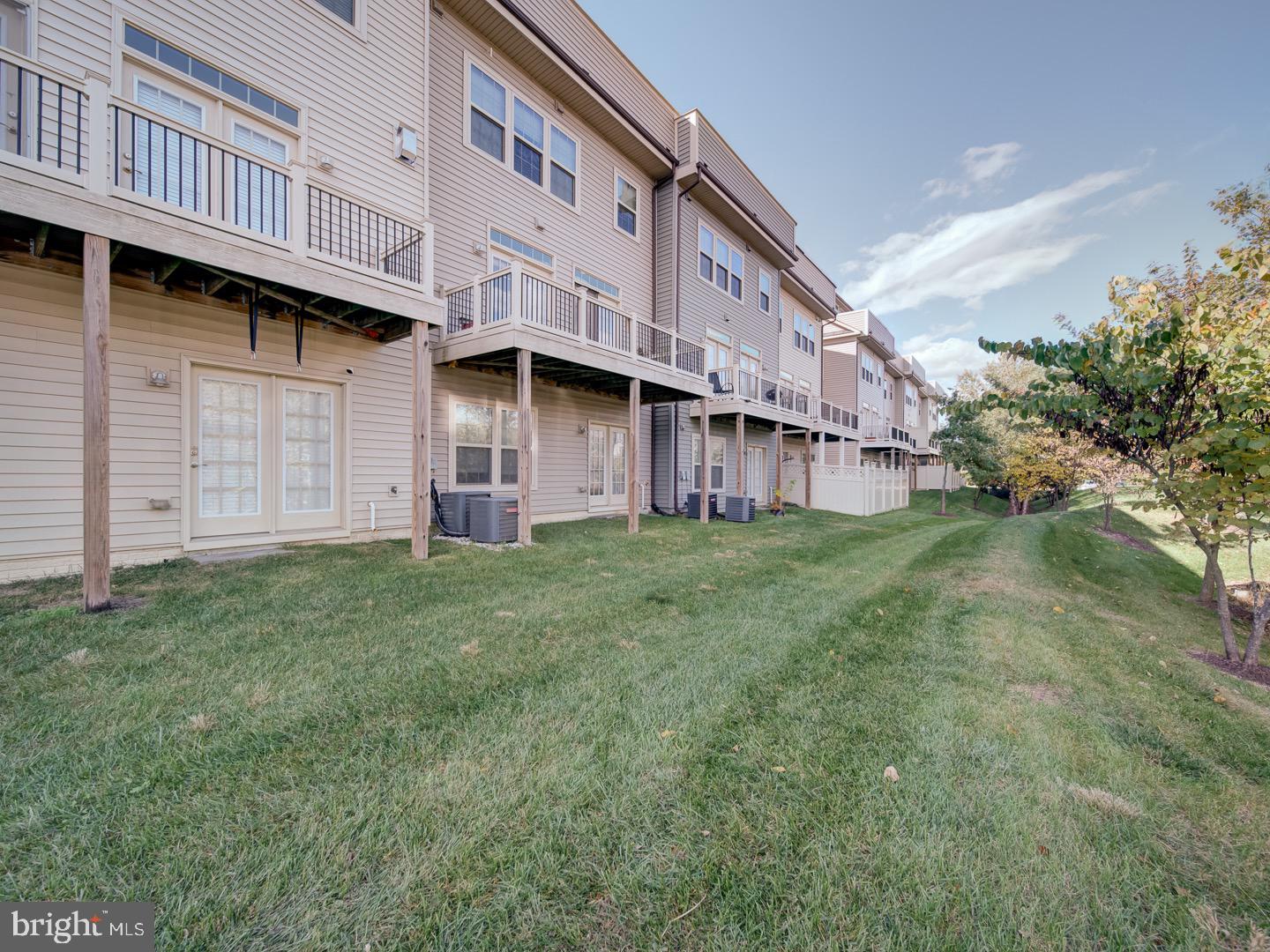 PARKSIDE - Residential